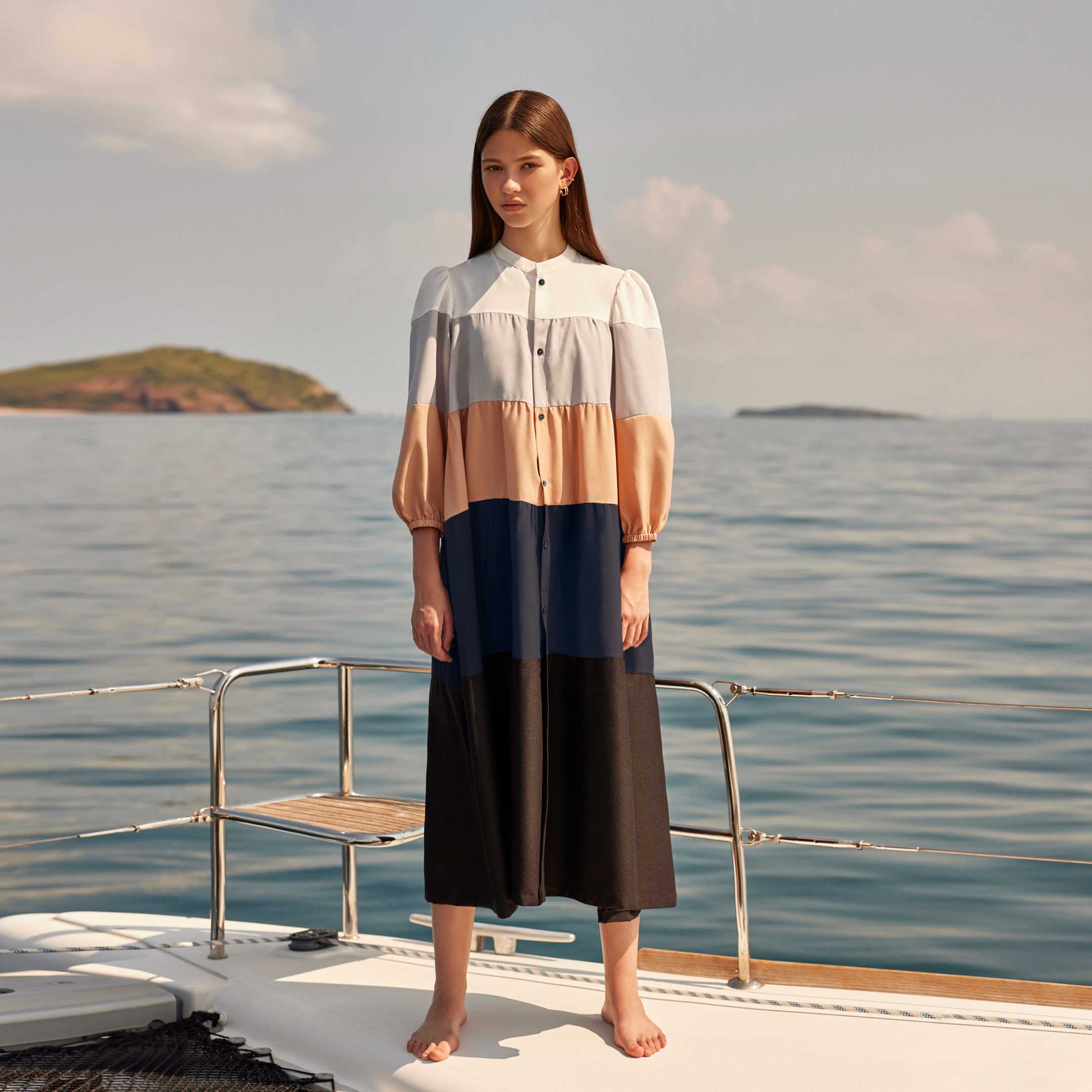 [Coralist Swimwear] เสื้อคลุม 'Yara' สี Mono (CRBW136)