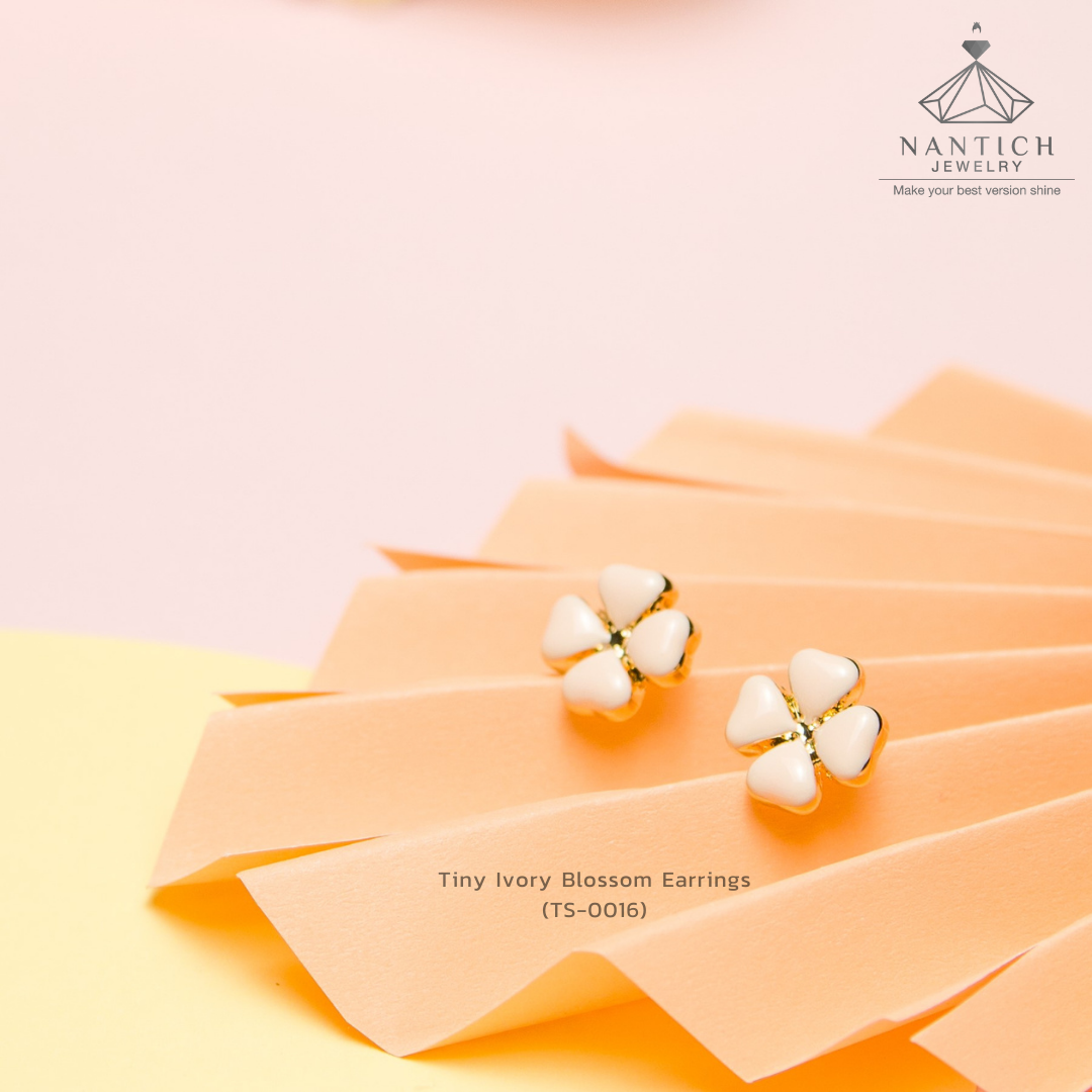 Tiny Ivory Blossom Earrings (TS-0016)