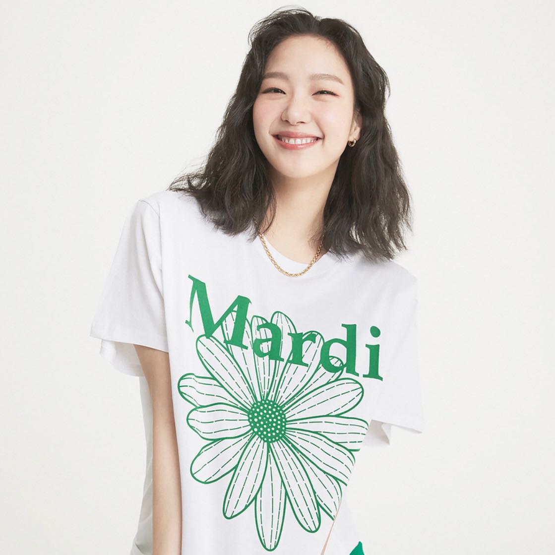 [PRE-ORDER] TSHIRT FLOWERMARDI WHITE GREEN