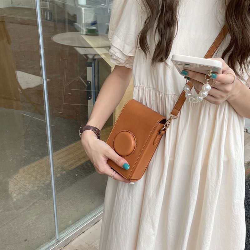 Mini retro crossbody bag (มี 2 สี)