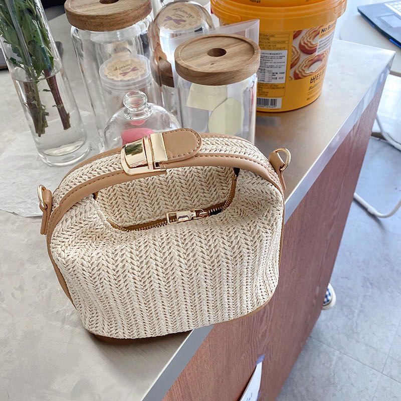 Mini straw bag