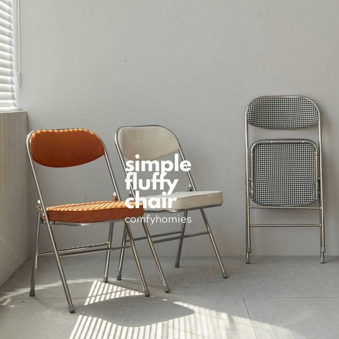 SIMPLE FLUFFY CHAIR