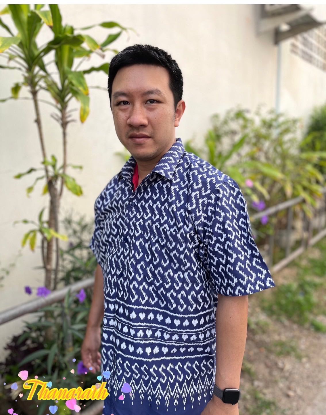 เสื้อเชิ้ต ลายขอ พระราชทาน
