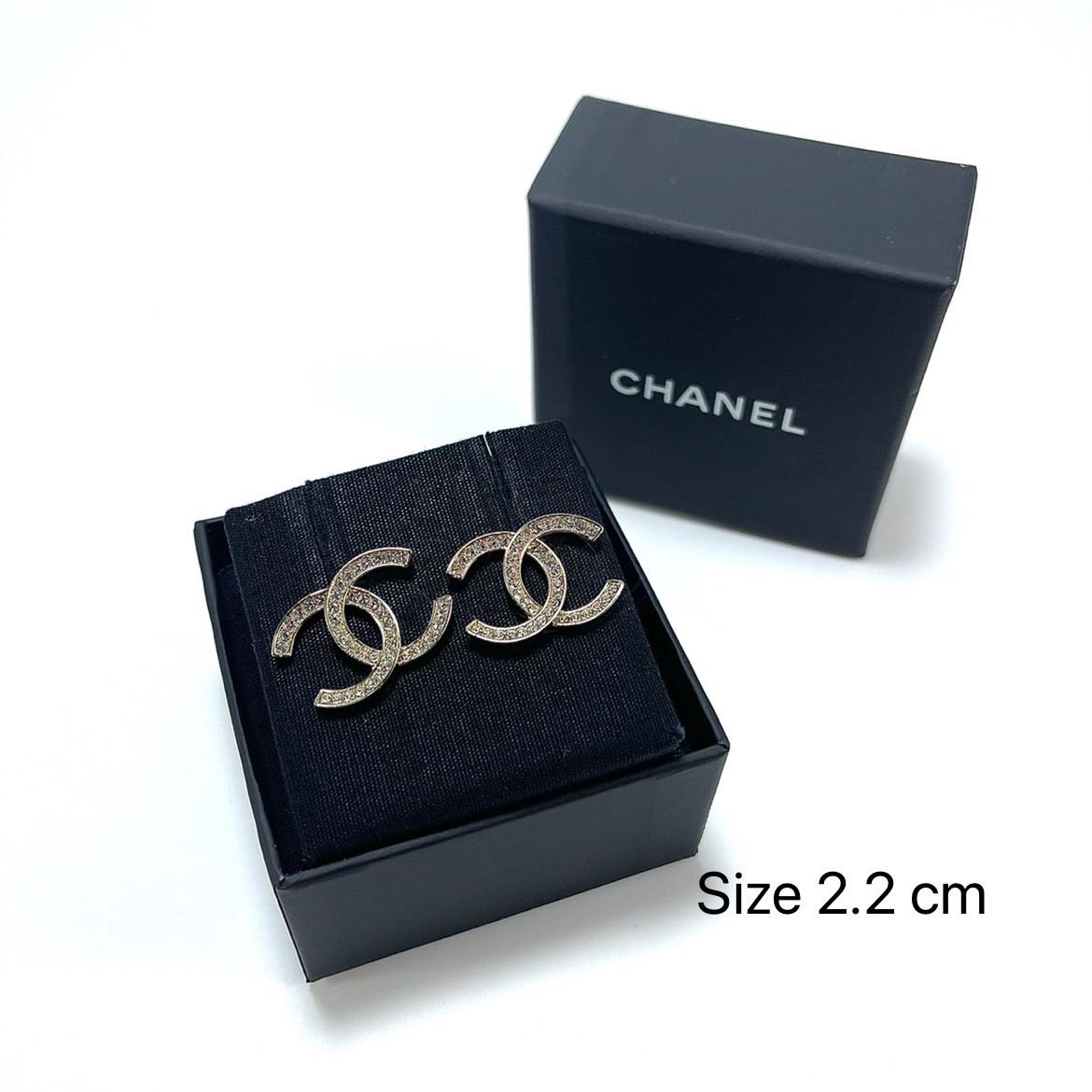 New Chanel earring