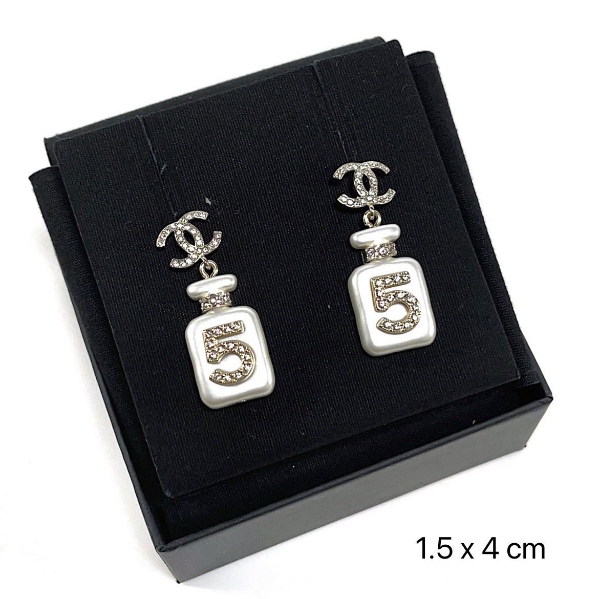 New Chanel earring 