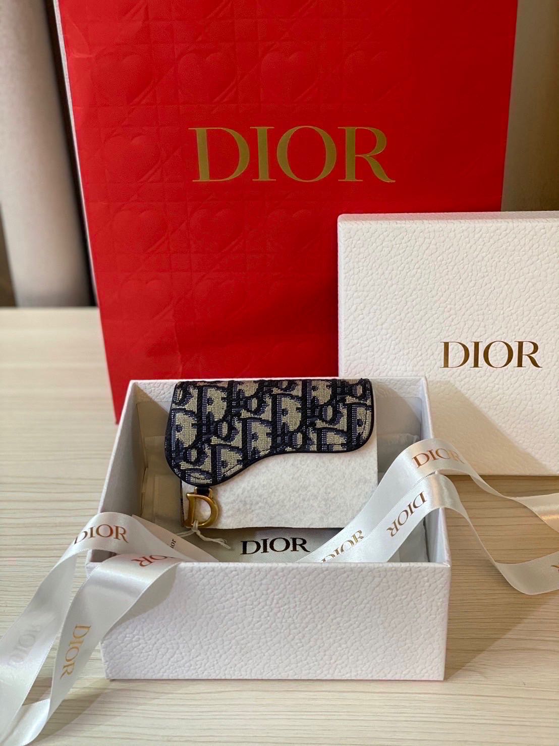 New Dior Cardholders