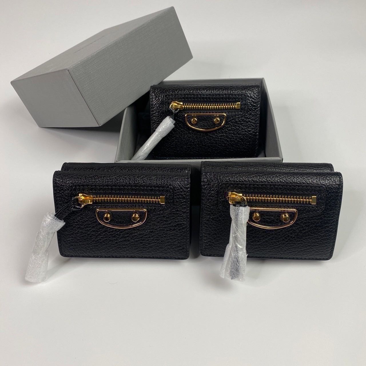 New Balenciaga multifunction wallet