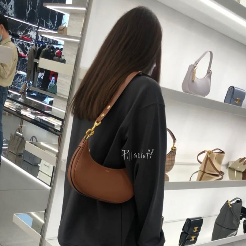 New🔥 Celine medium ava strap bag