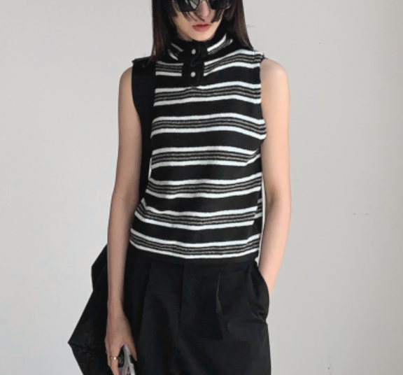 (PRE ORDER) Striped Polo Collar Vest