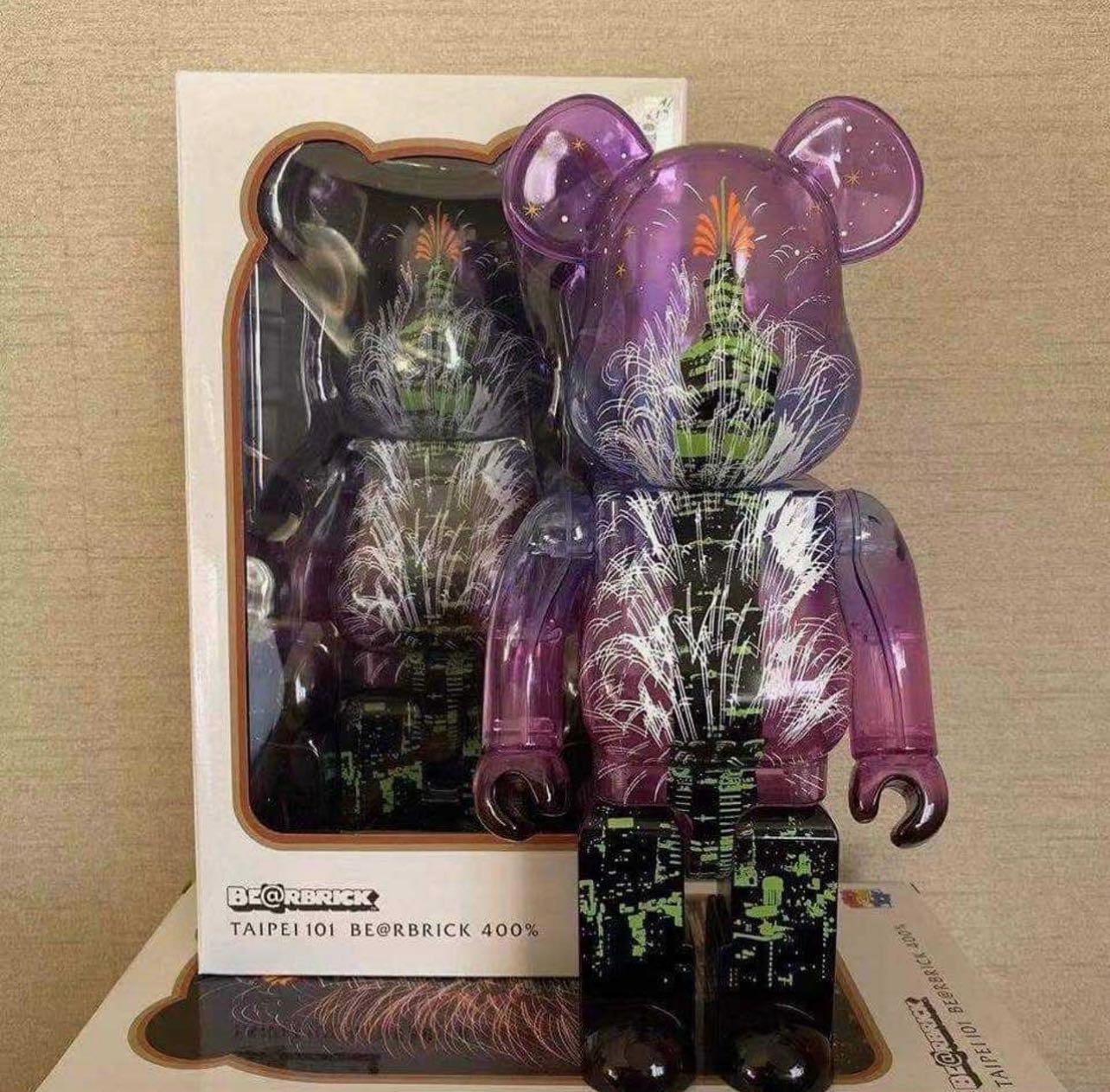 Bearbrick Taipei 101 400%