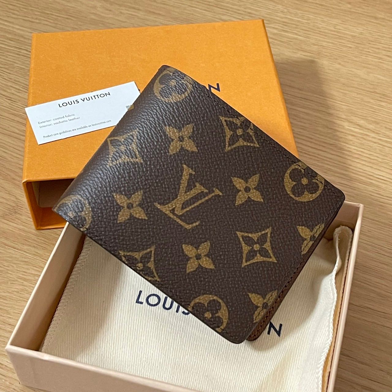 Lv multiple wallet