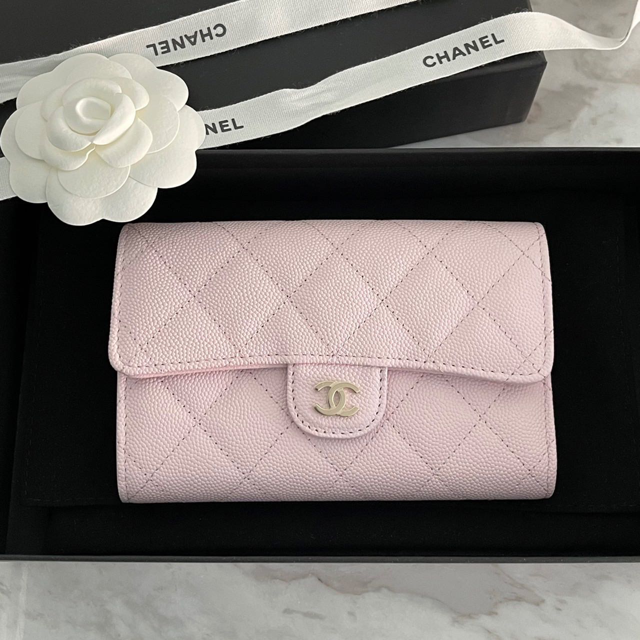 New Chanel Medium Wallet Holo 31