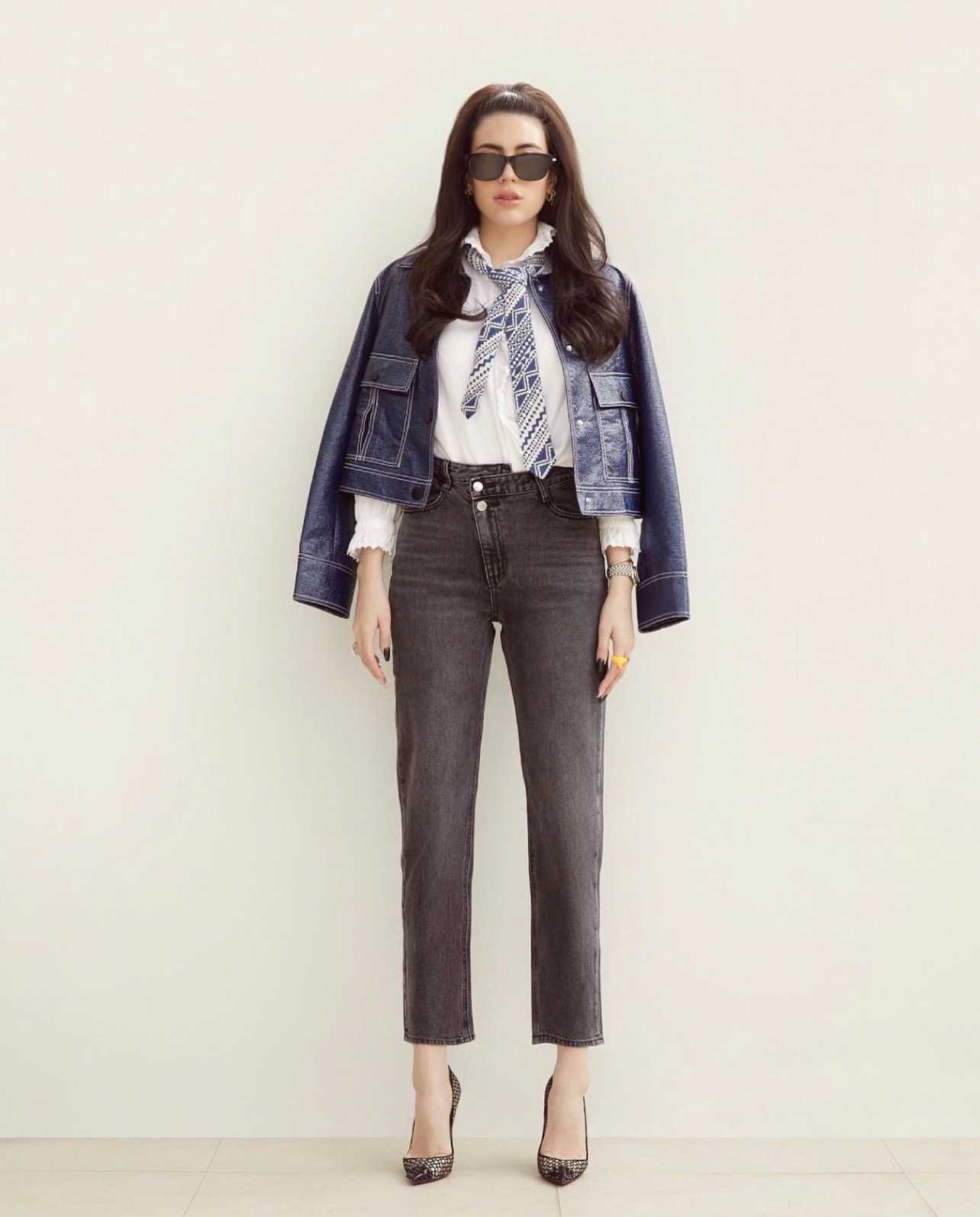 Curved cross waist no.1 - wash black - 528