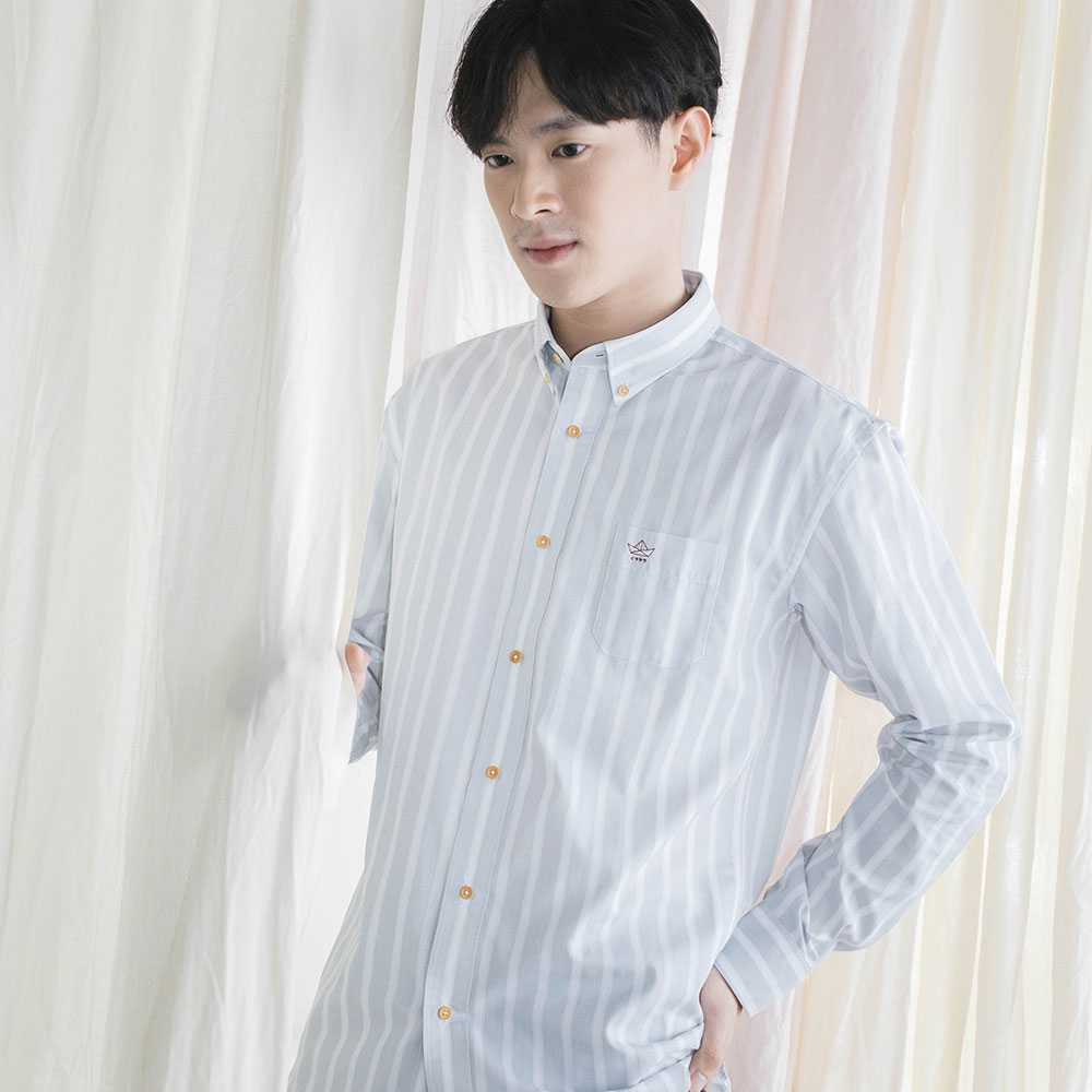 Original เสื้อเชิ้ตชาย ปกกระดุม ทรงสลิม ลายทางเขียวเทา origami ship (เหลือไซส์ S)