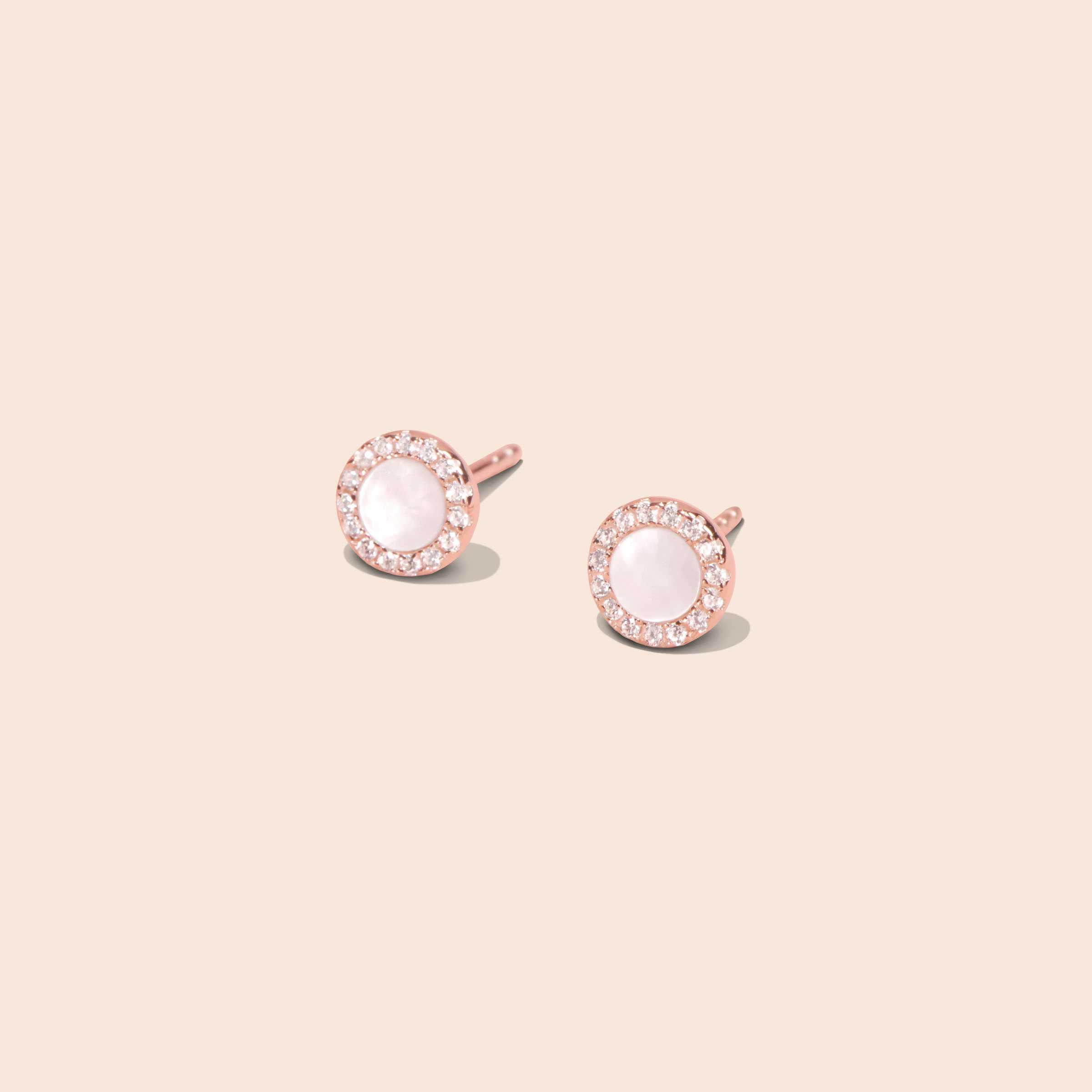 GEMMAPIECE ต่างหูแป้น Circle Madame Pearl Earring Stud
