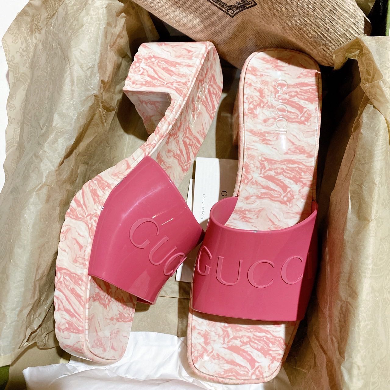 New Gucci sandal shoes