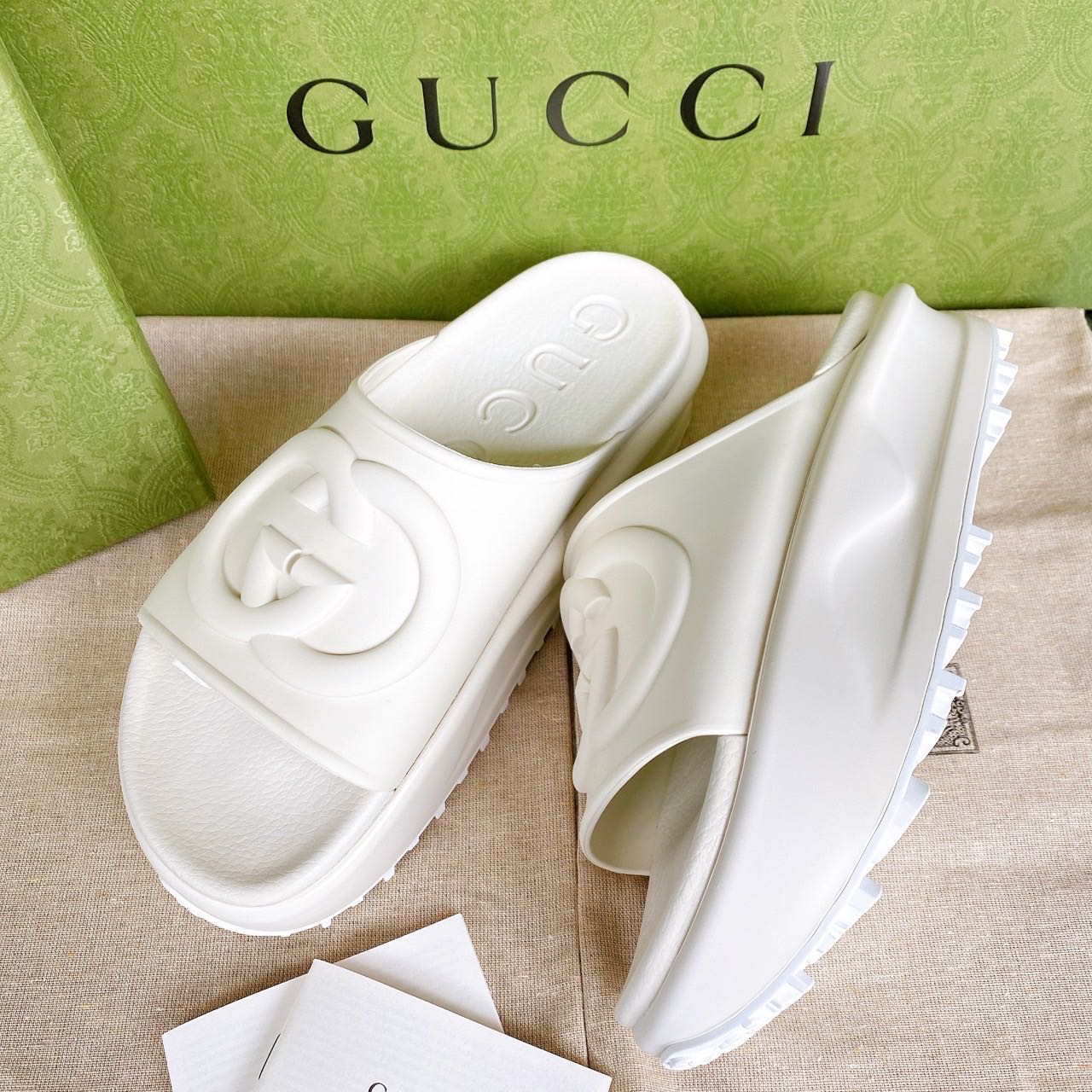New Gucci slide rubber sandals shoes