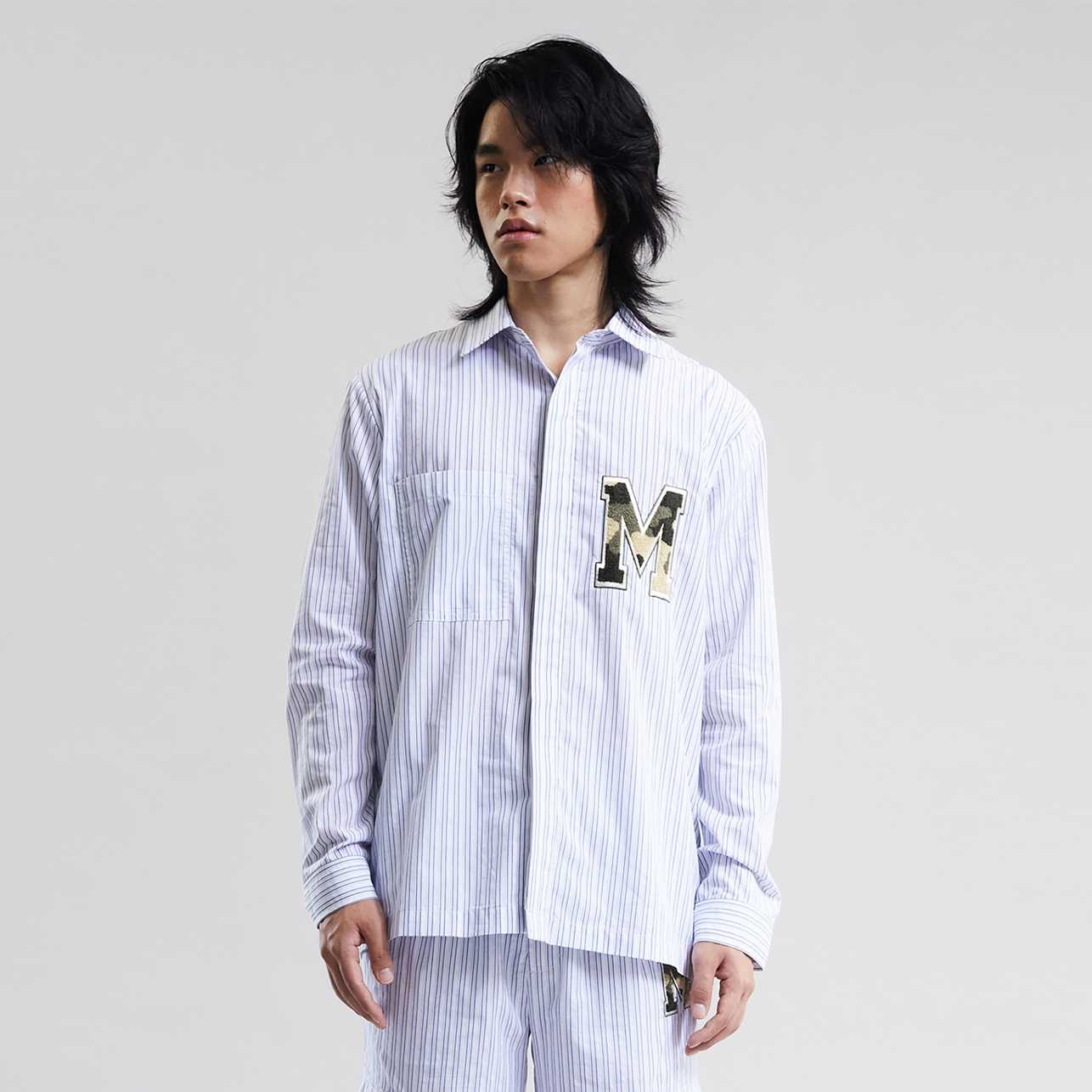 [MOO 5/22] Casual blue camo M striped shirt