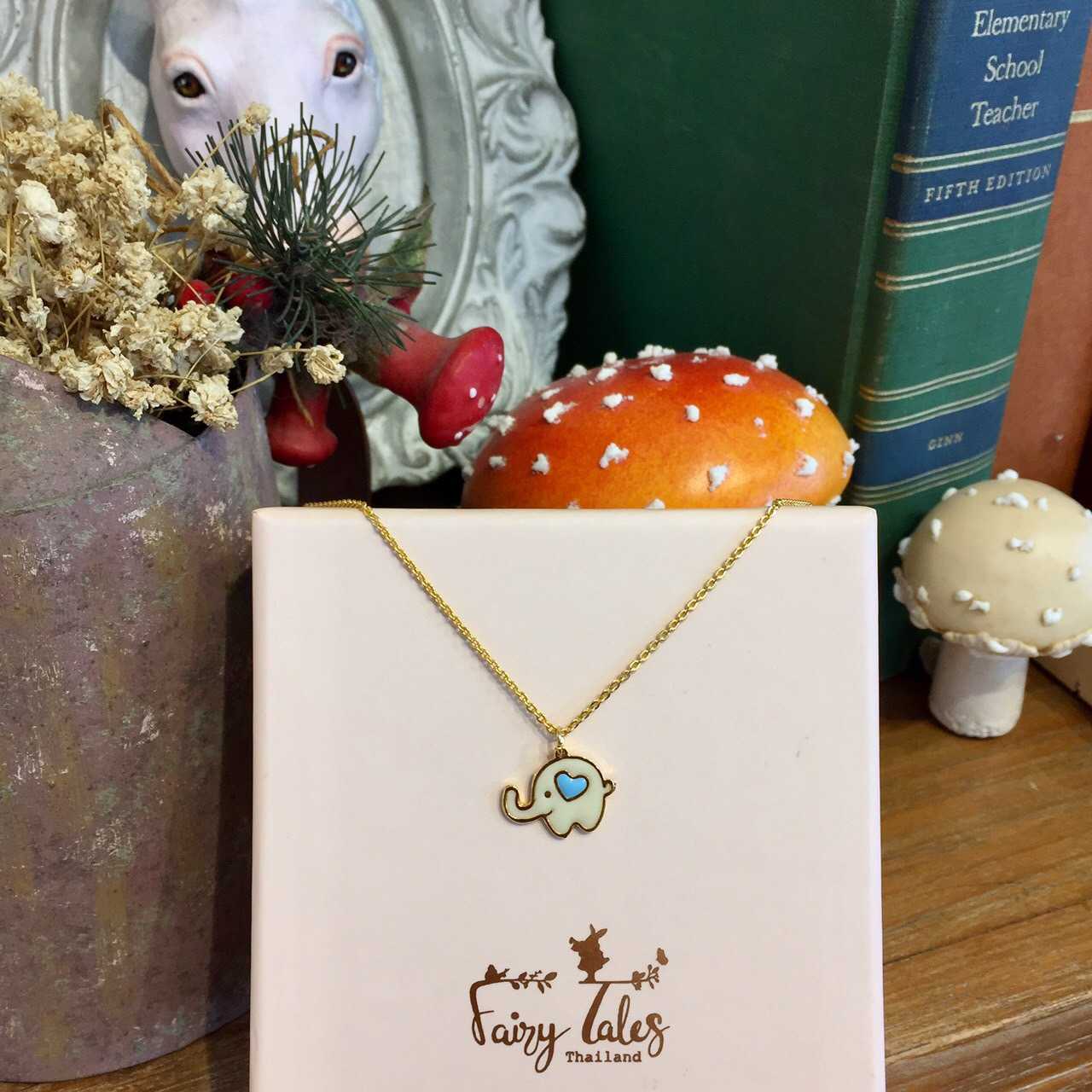 Wonderland Necklace /สร้อยคอช้างหัวใจ