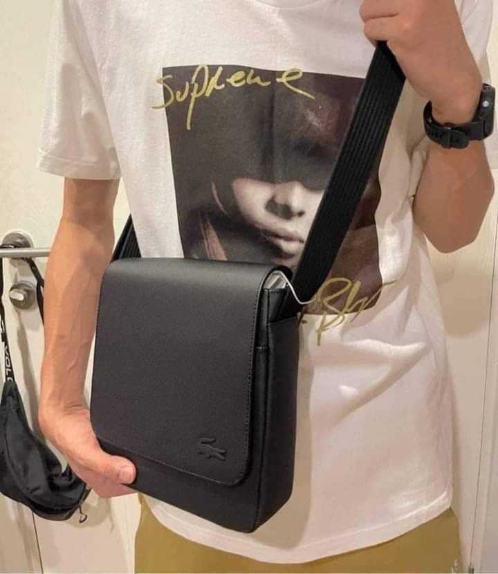 กระเป๋า  Lacoste สีดำ (ชาย)