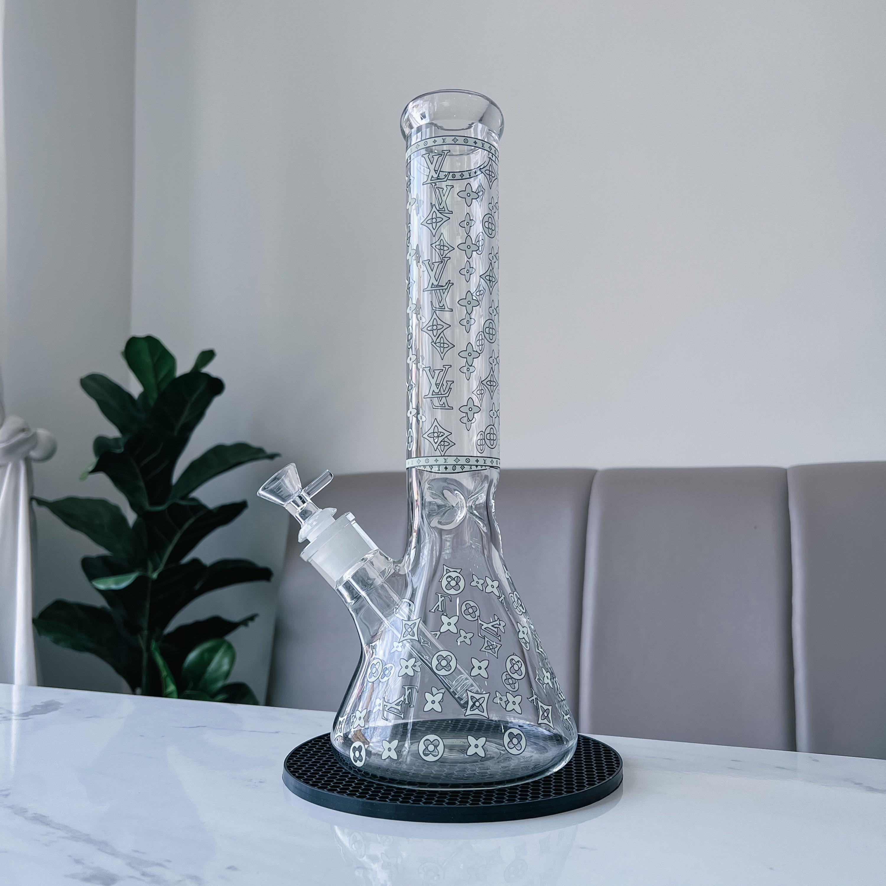 Louis Glow in the Dark Beaker Ice Bong​ |​ 35 cm