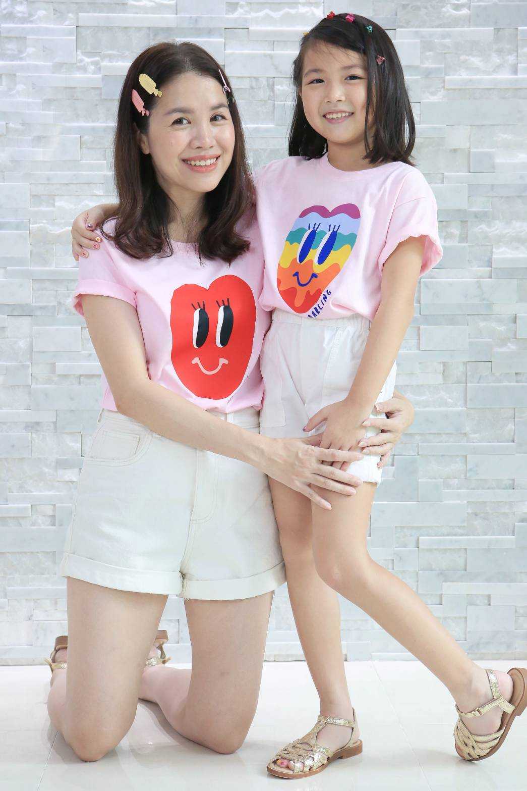 Darling Tee Mom (Red heart)