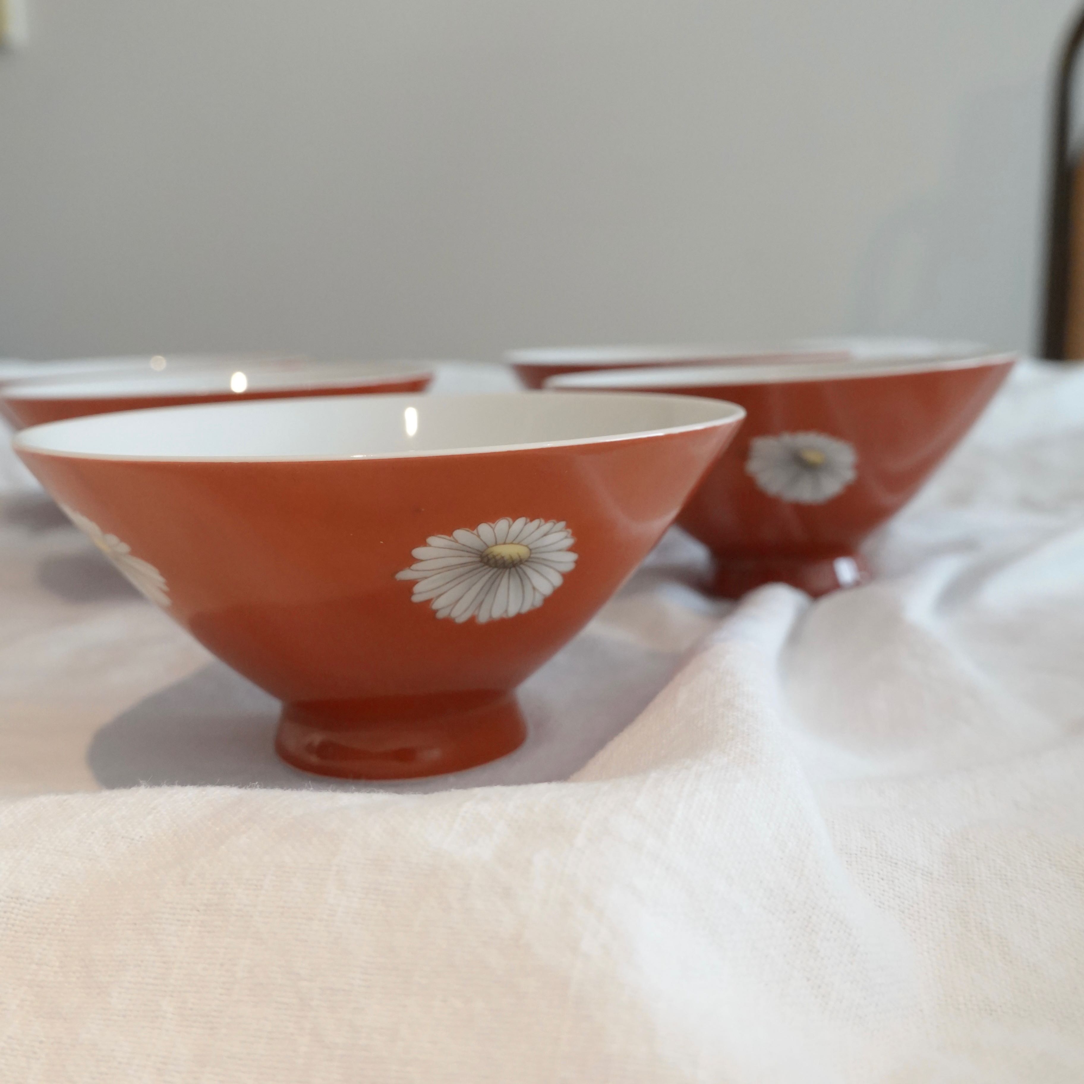 ถ้วยข้าวลายดอกเดซี่ Noritake