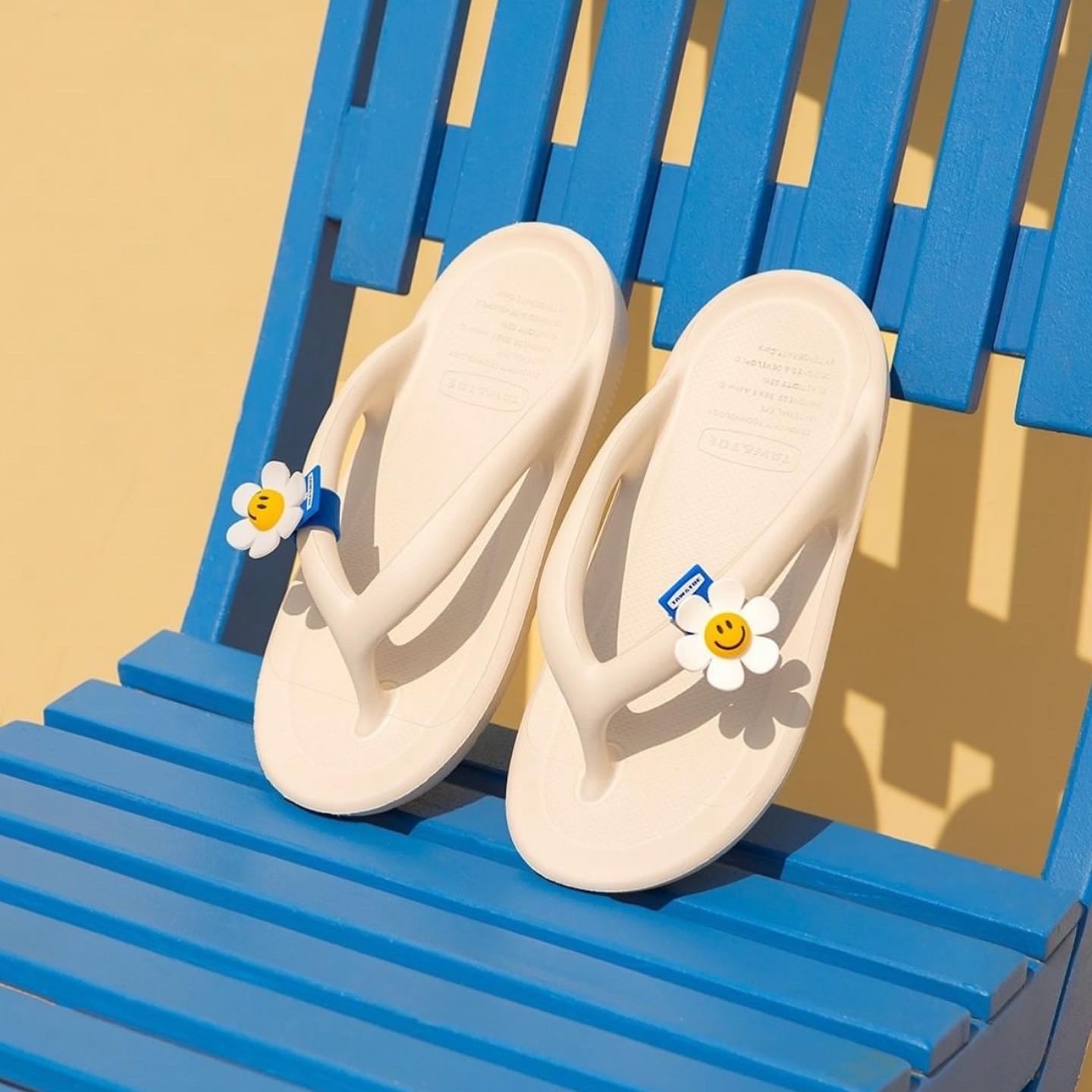 (พรีออเดอร์) WIGGLE X TOW&TOE ZEROVITY FLIPFLOP 🇰🇷