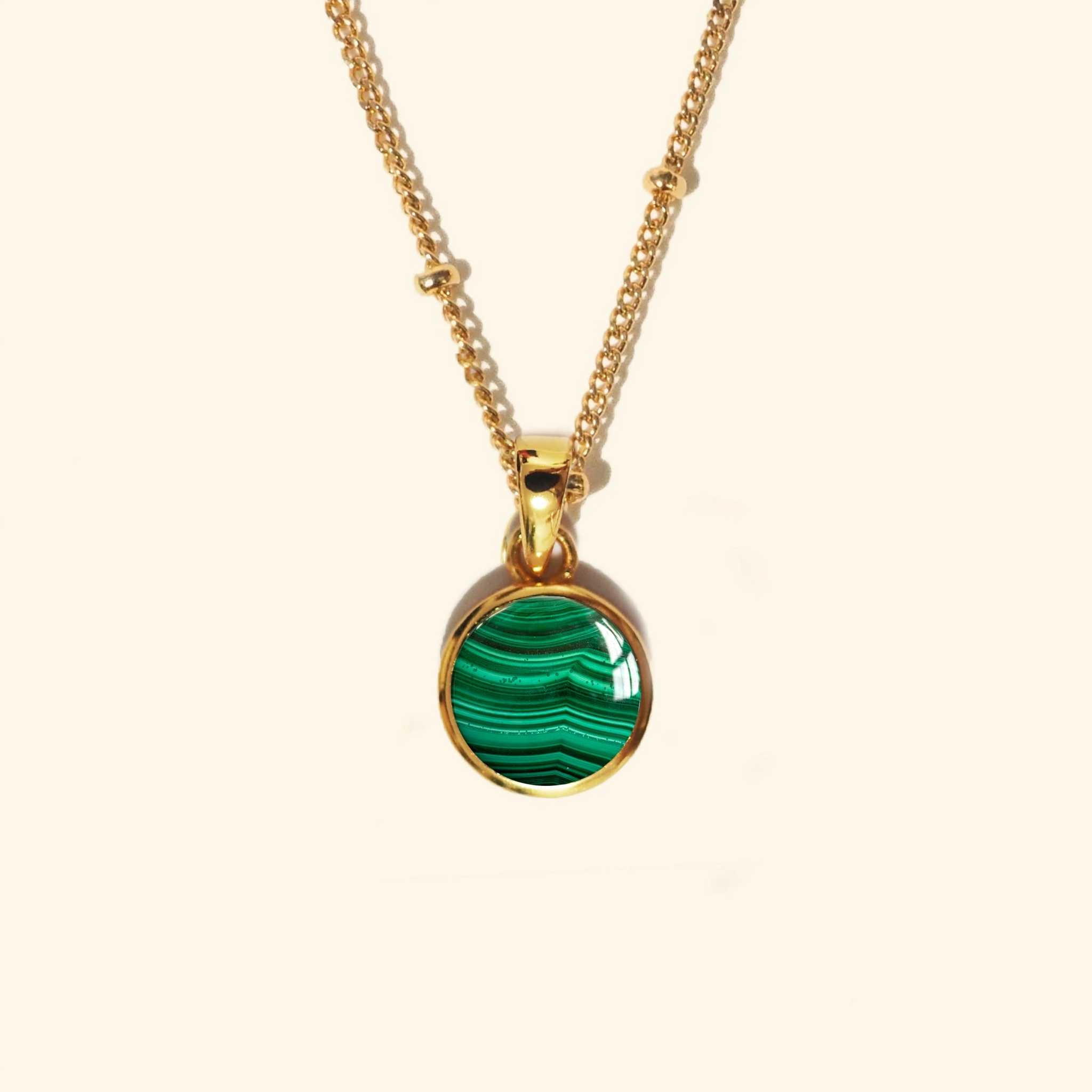 สร้อยคอหินมาลาไคต์ (Genuine Malachite Necklace)