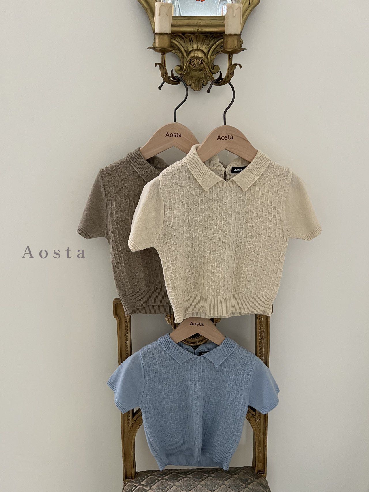 Gentle knit top