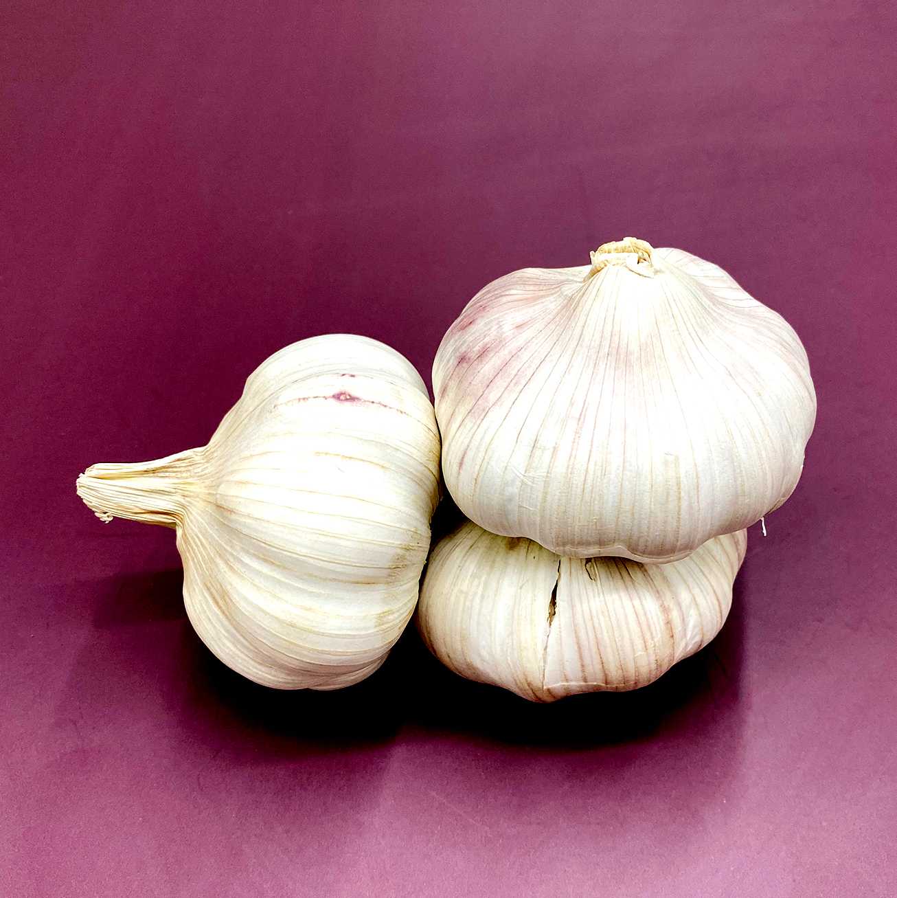 กระเทียมจีนจุก Whole Garlic /3pcs.