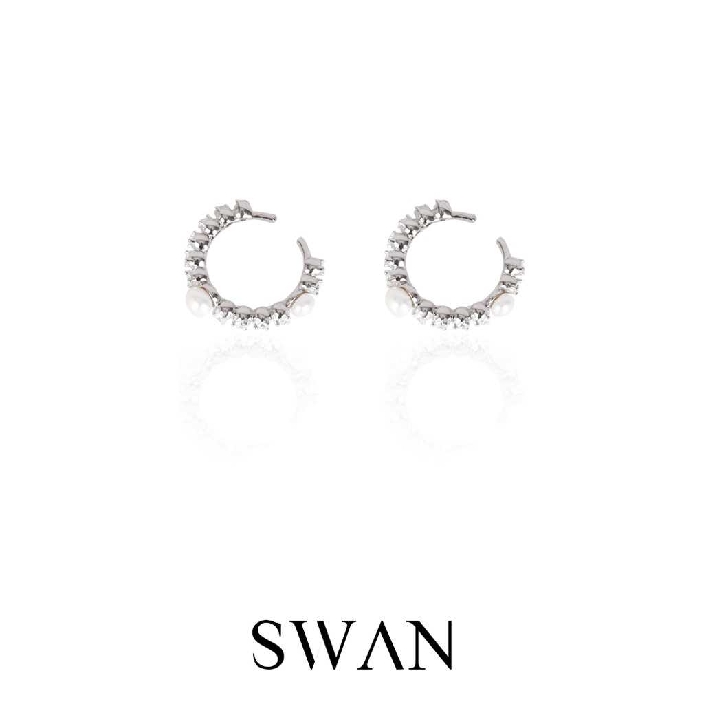 Mia Pearl Ear Cuff