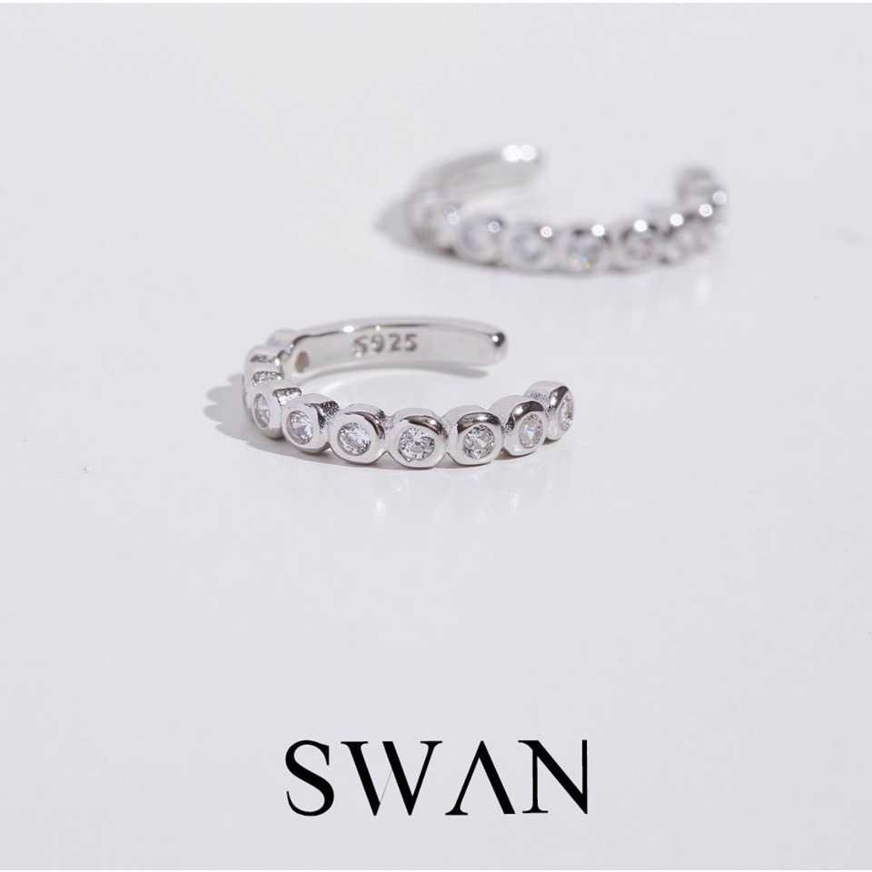 Dot Ear Cuff