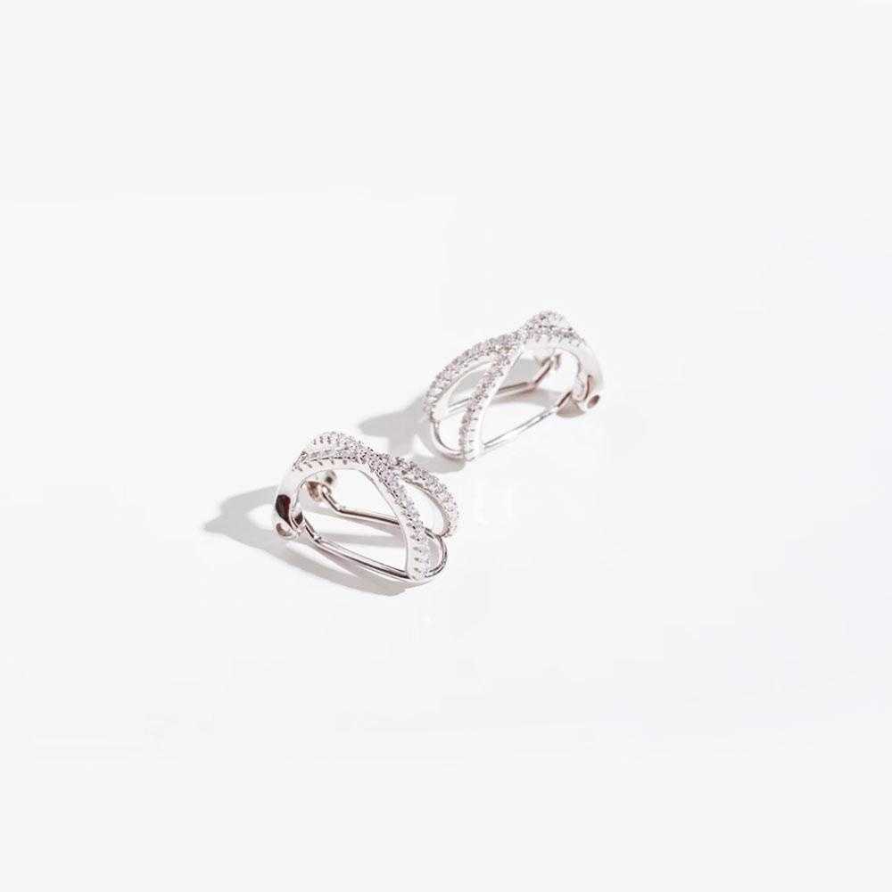 Cross Ear Clip