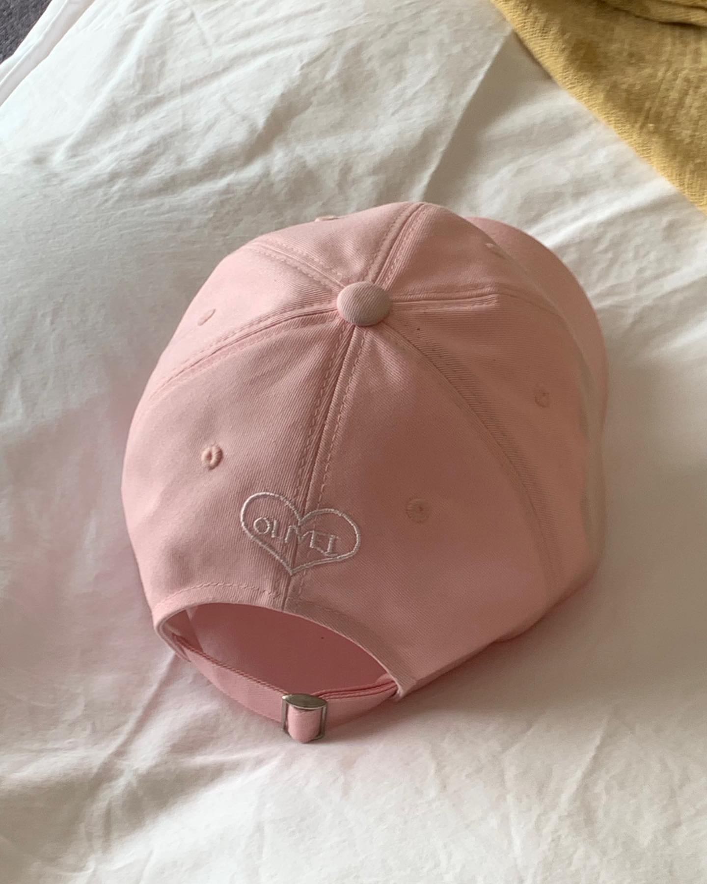 broken heart club ball cap