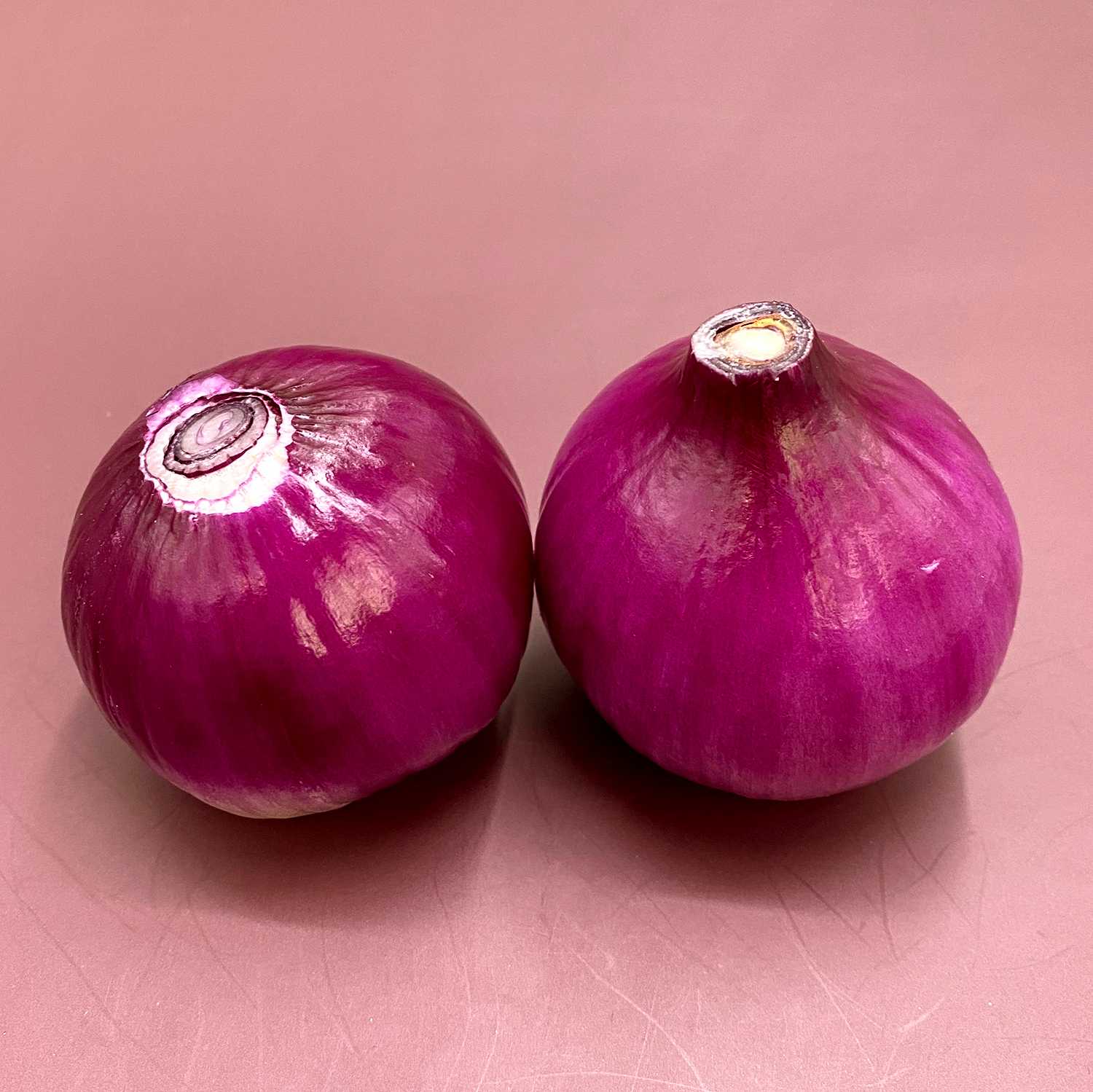 หอมแขก ปอก  Peeled Shallot /2pcs.