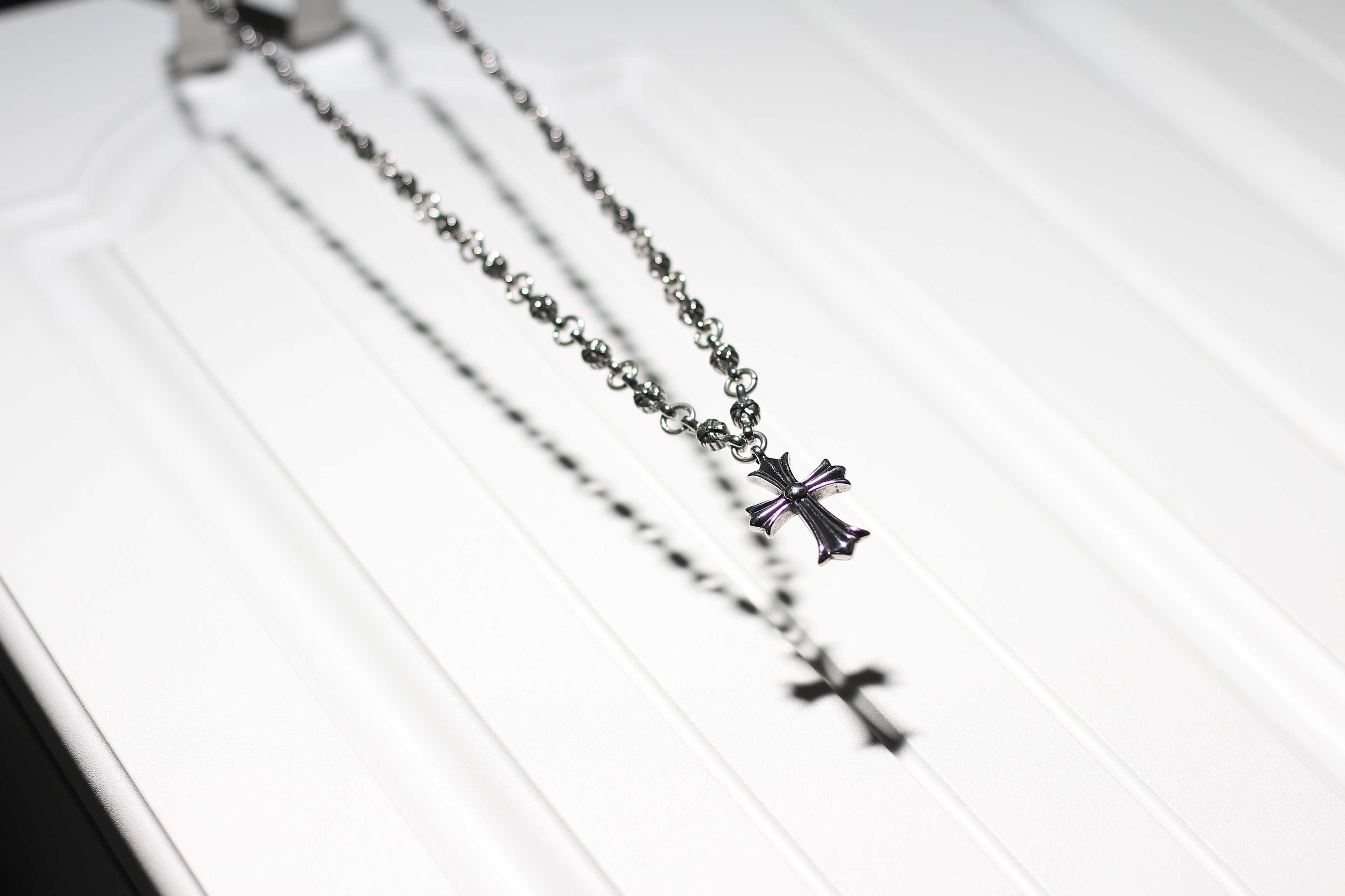 Necklace CH cross_N005