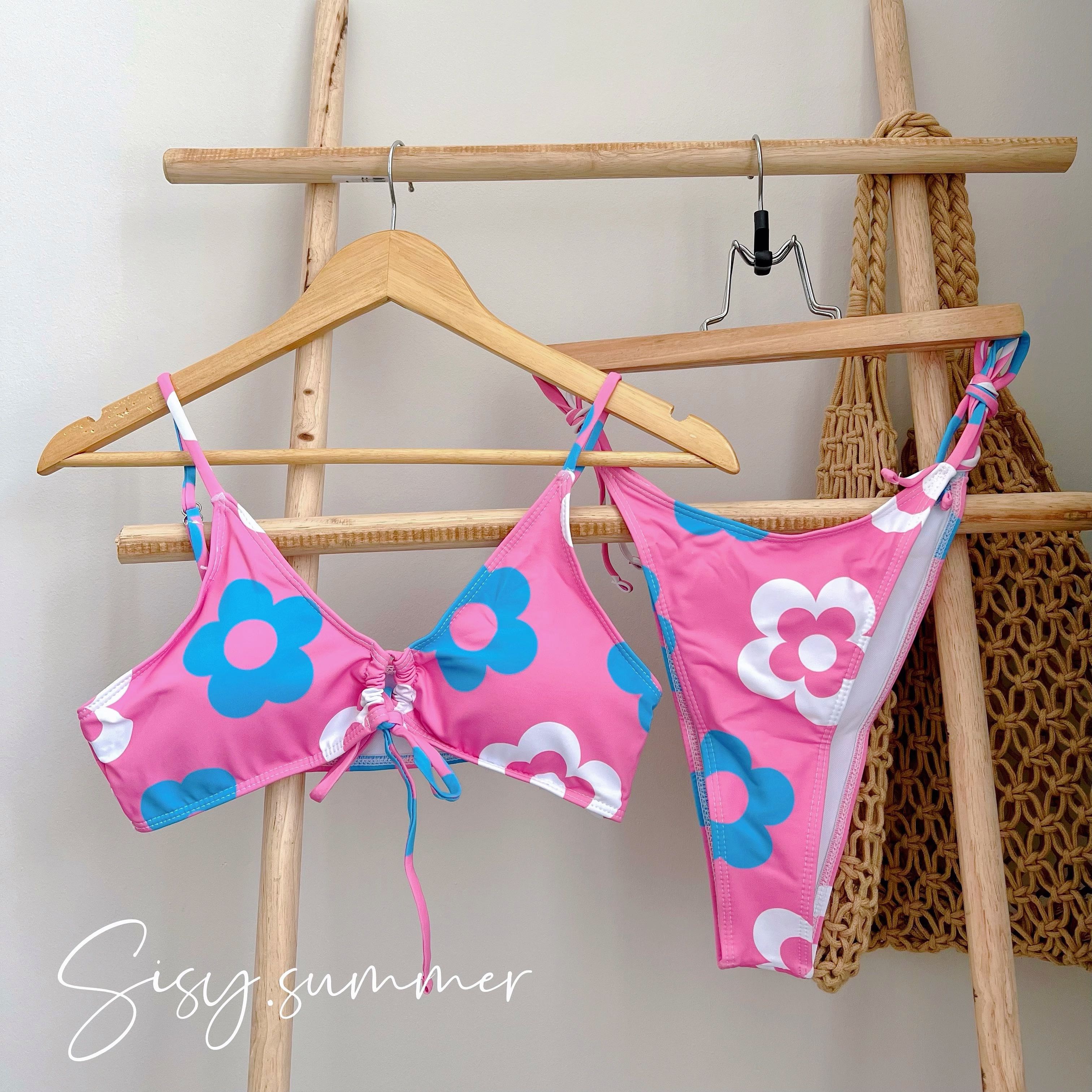 👙bikini บิกินี่สายฝอรุ่น ลายดอกน่ารักมากๆ ยอดฮิต ปั๊วเป๊ะปังเลยค่ารุ่นนี้