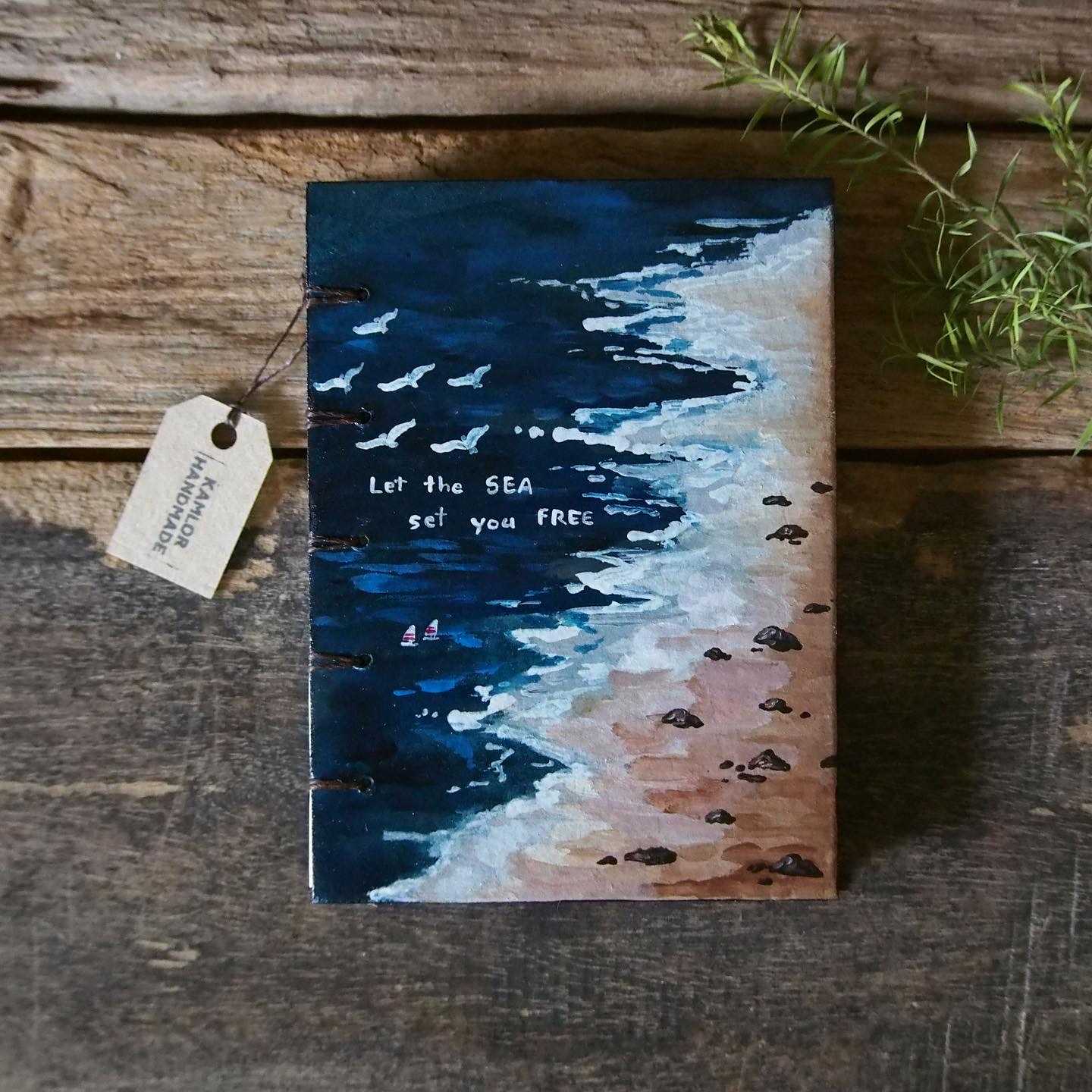 The sea set you free สมุดปกไม้วินเทจ