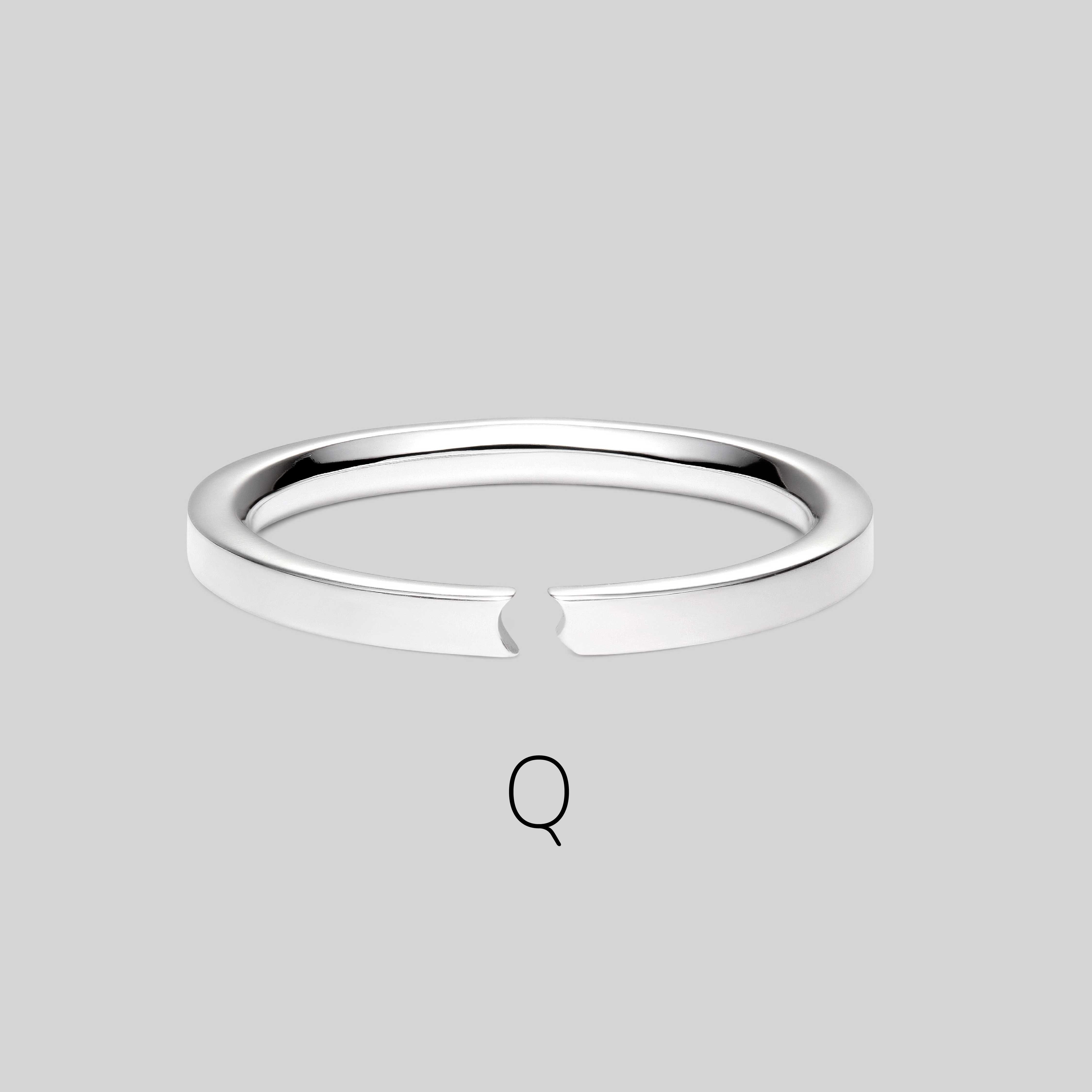 Q Alphabet Ring