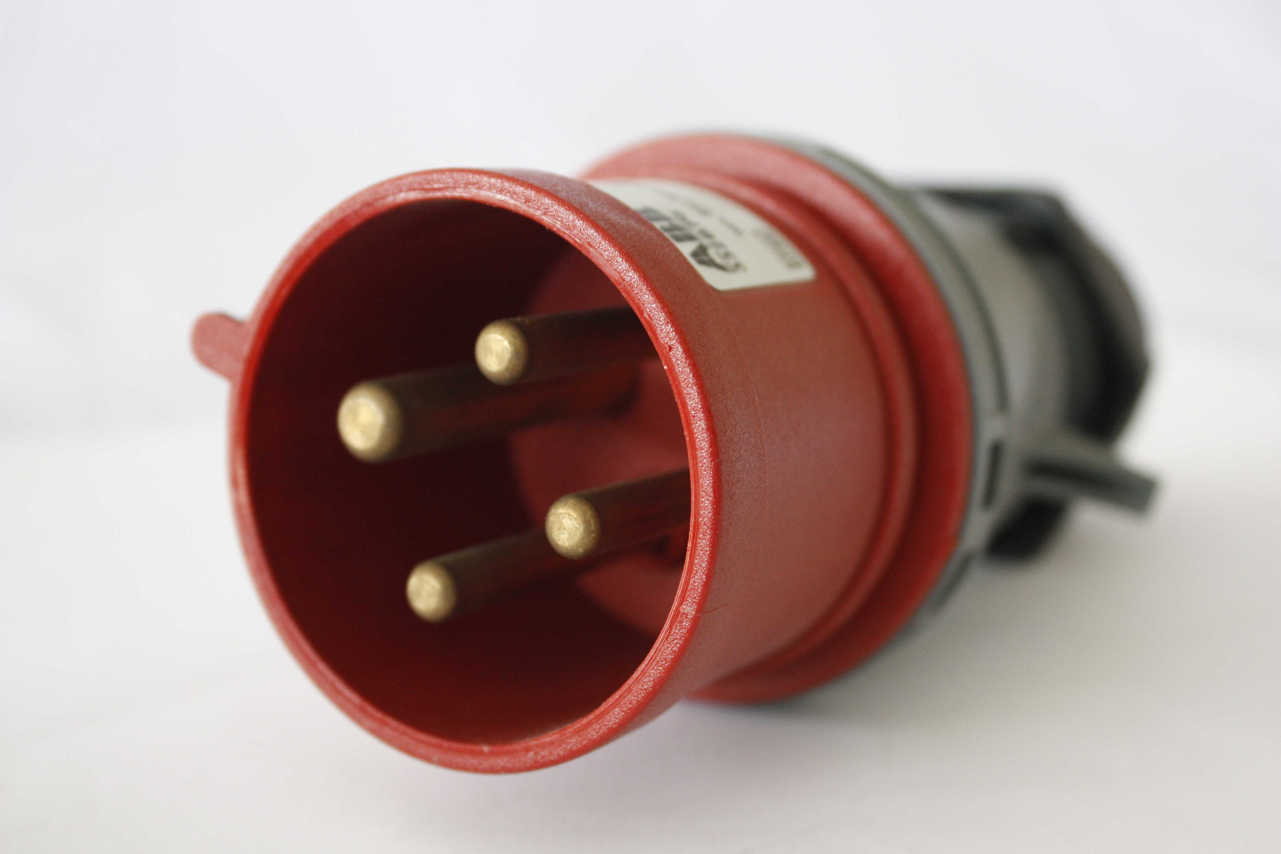ABB 332BP6 (RED) 3P+E/4 32A IP44