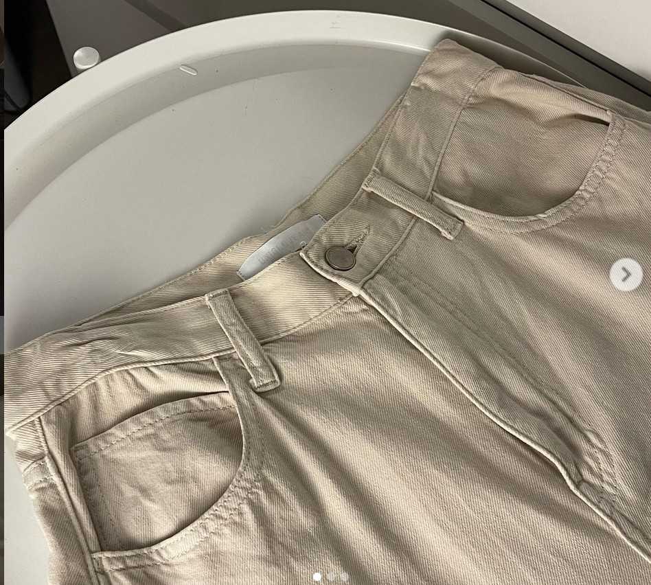 Uniqlo jean size M
