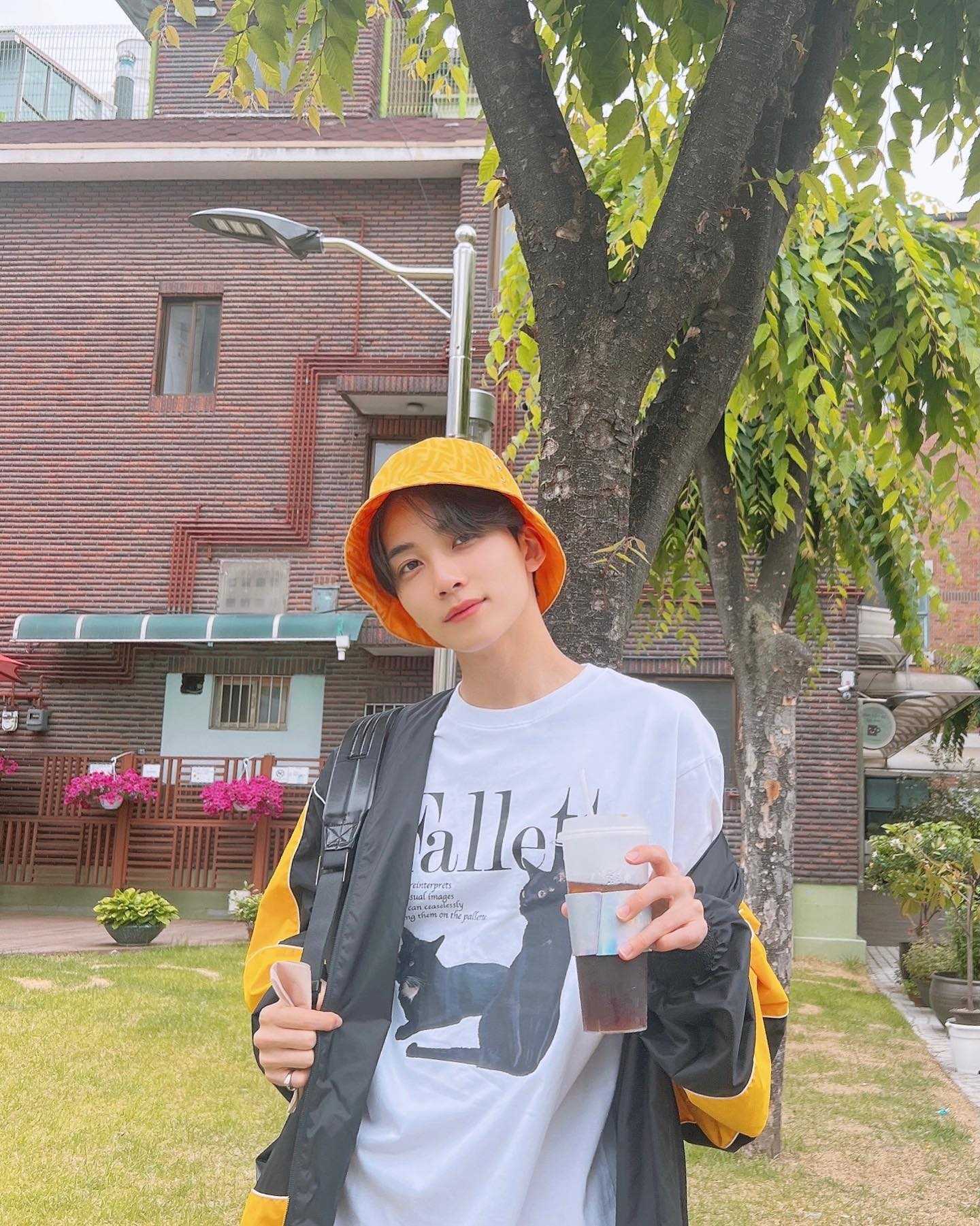 เสื้อ Fallett 2022 NERO Capsule Collection แบบ #จองฮัน #SVT