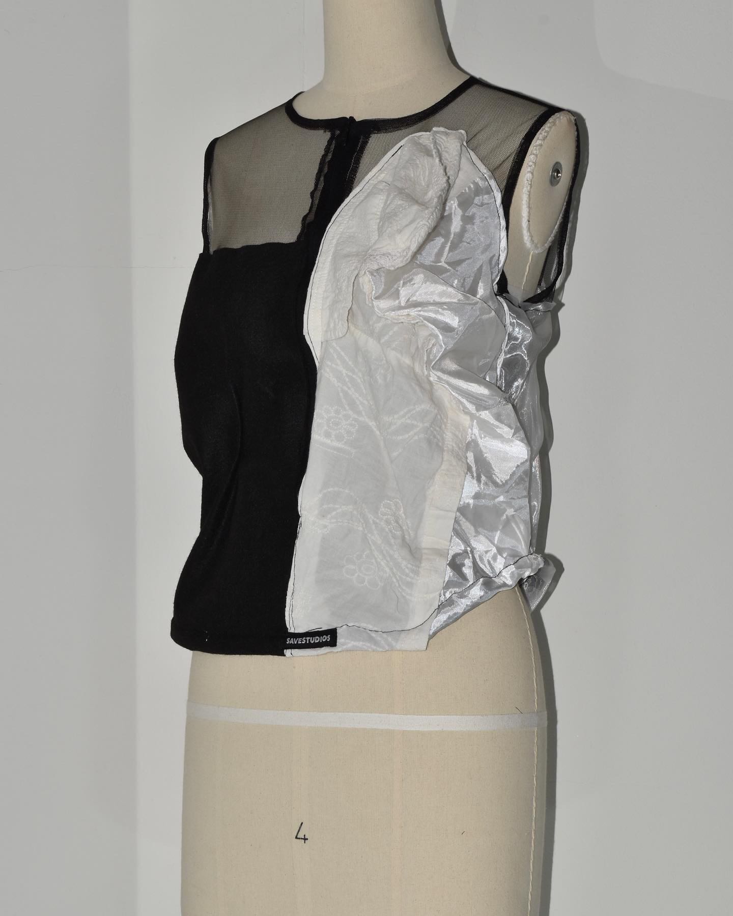  SAVESTUDIOS ORIGINAL TOP 2022