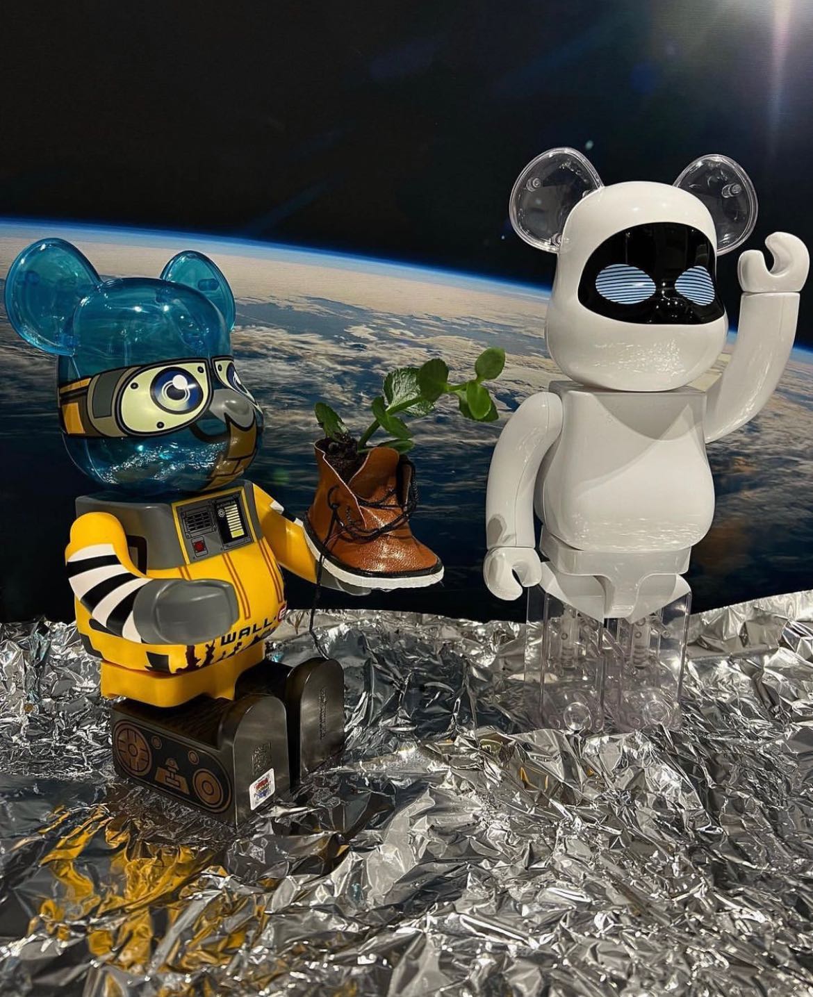 [พร้อมส่ง] Bearbrick Wall-E and Eve 400% Be@rbrick (ขายเป็นคู่ 2 ตัว)