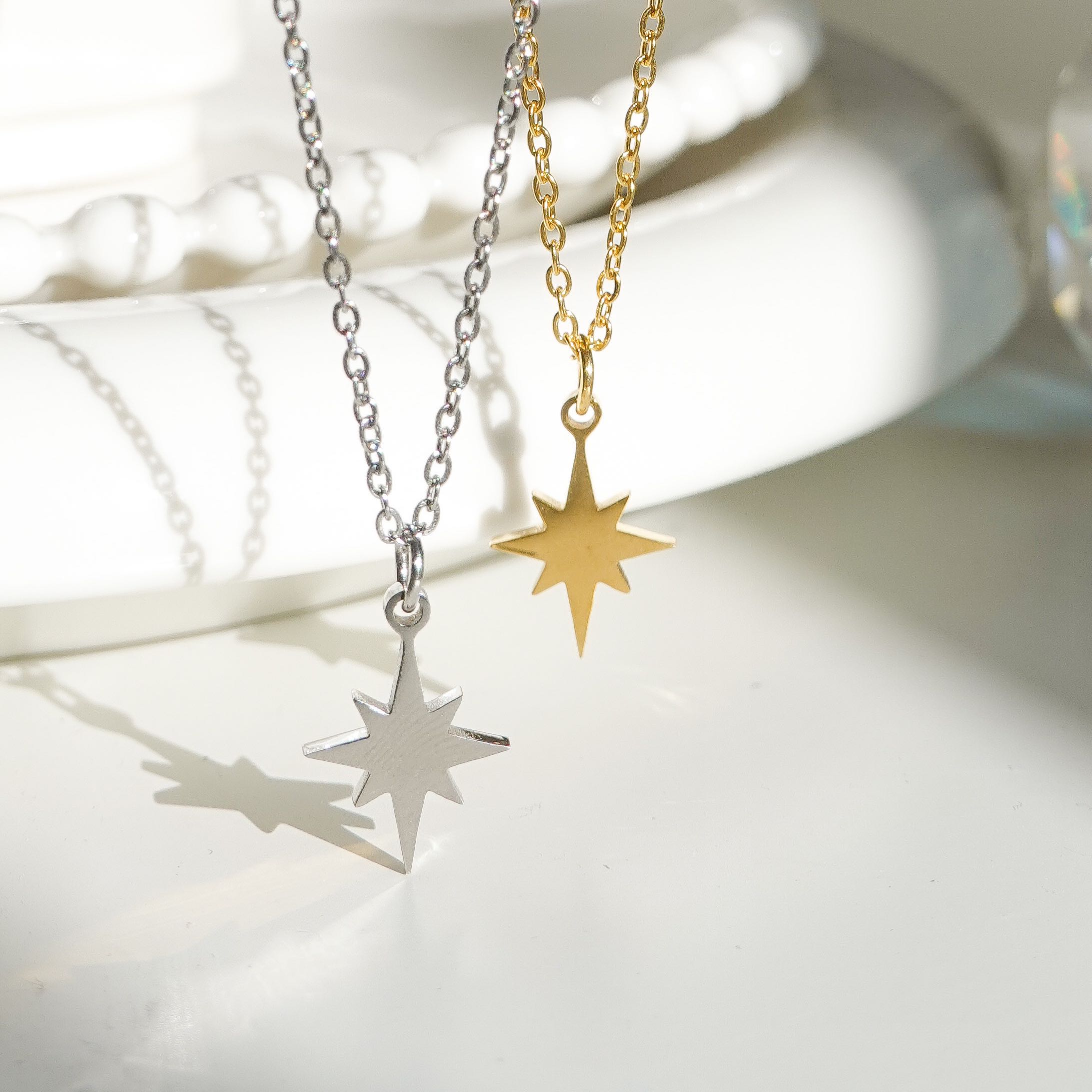 Shiny star necklace