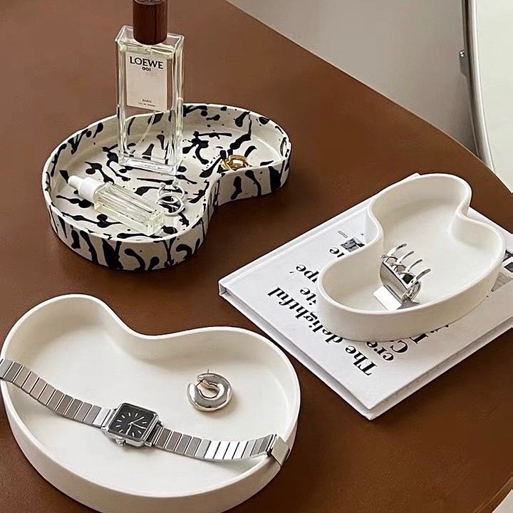 Bean ceramic tray (Pre-order)