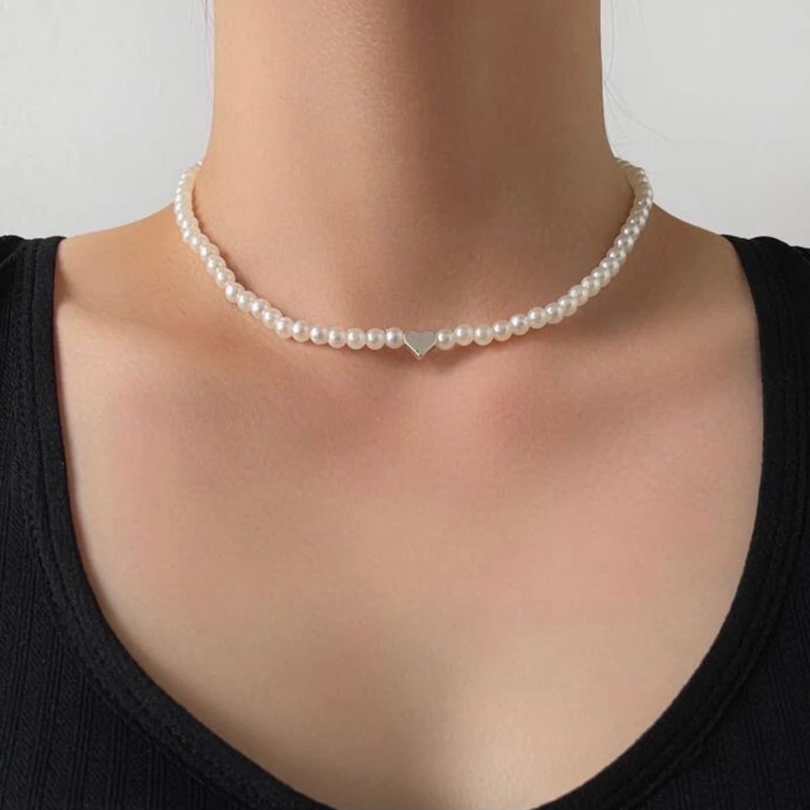 White pearl necklace