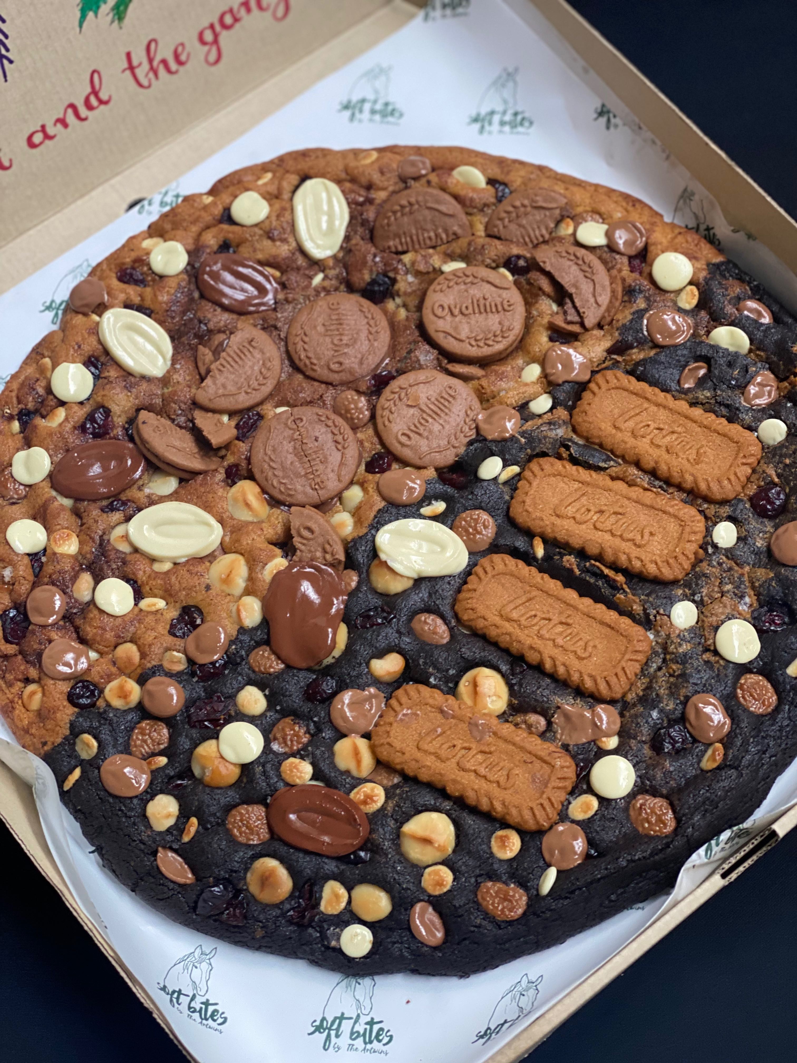 Cookie Pizza Box Size 14”