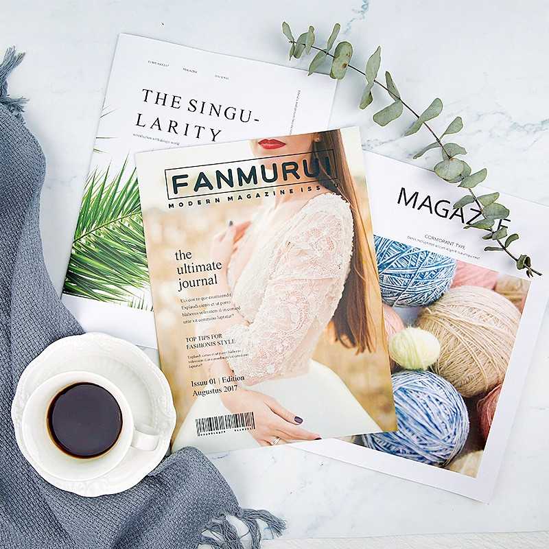 หนังสือแมกกาซีน พร็อพ พร็อพถ่ายรูป พร็อพ ประกอบฉาก Magazine cover card paper ขนาด  21x28cm